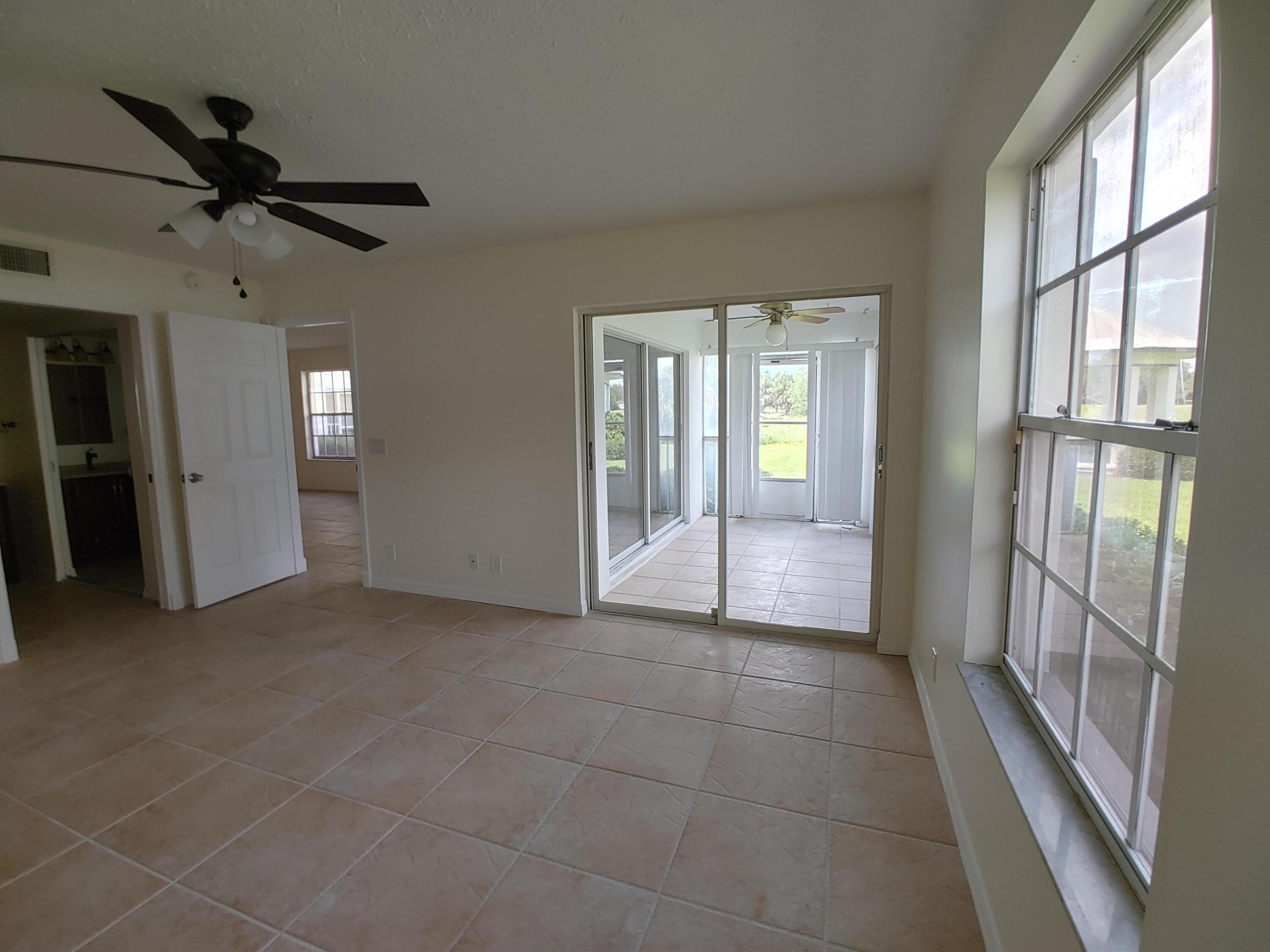 801 Se Central Parkway 7 Property Photo 14
