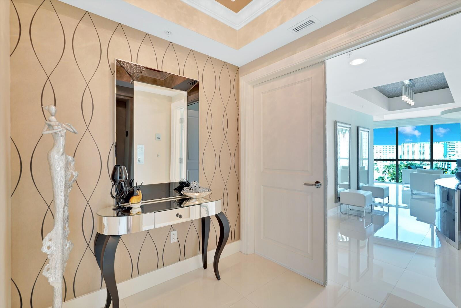 1 N Ocean Boulevard 607 Property Photo 3