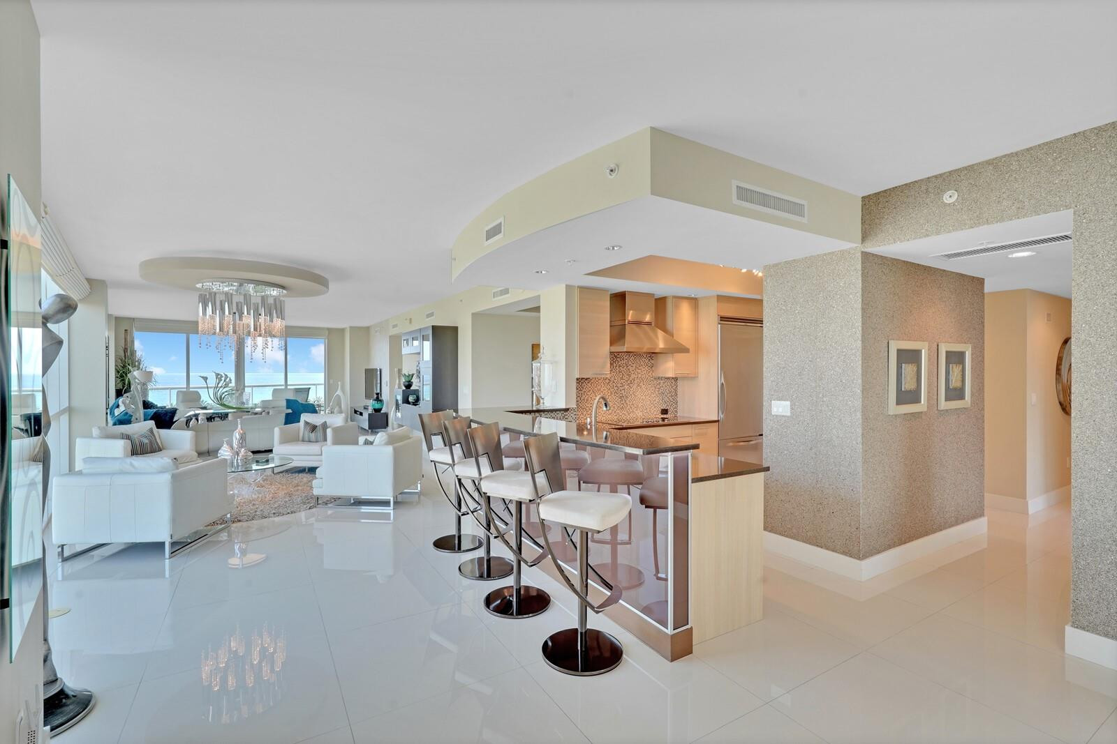 1 N Ocean Boulevard 607 Property Photo 16