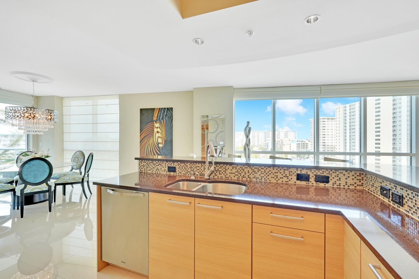 1 N Ocean Boulevard 607 Property Photo 21