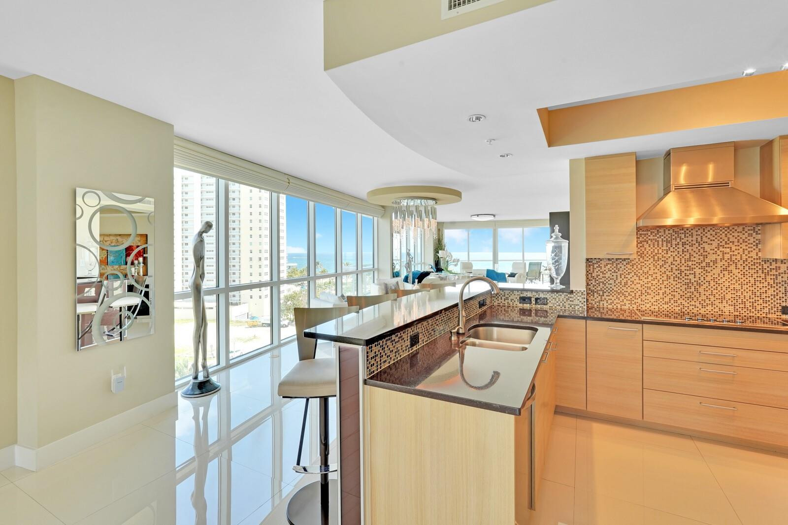 1 N Ocean Boulevard 607 Property Photo 22