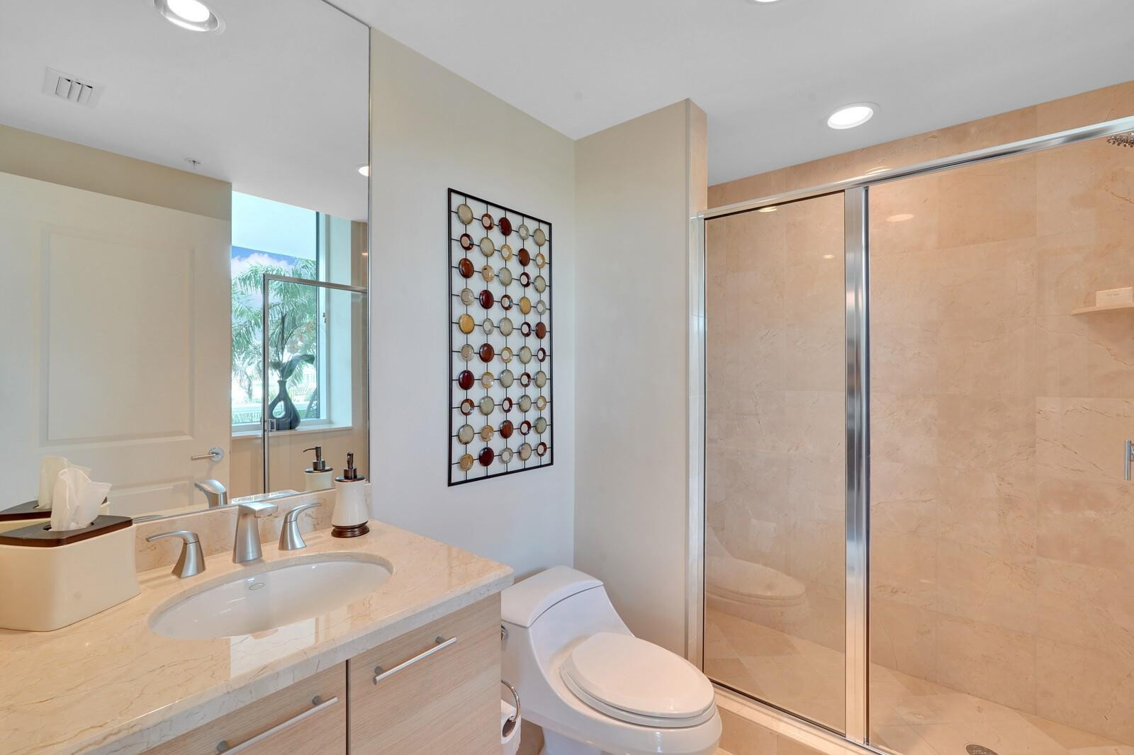 1 N Ocean Boulevard 607 Property Photo 42
