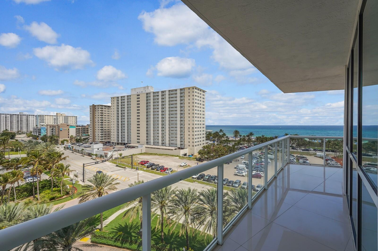 1 N Ocean Boulevard 607 Property Photo 52