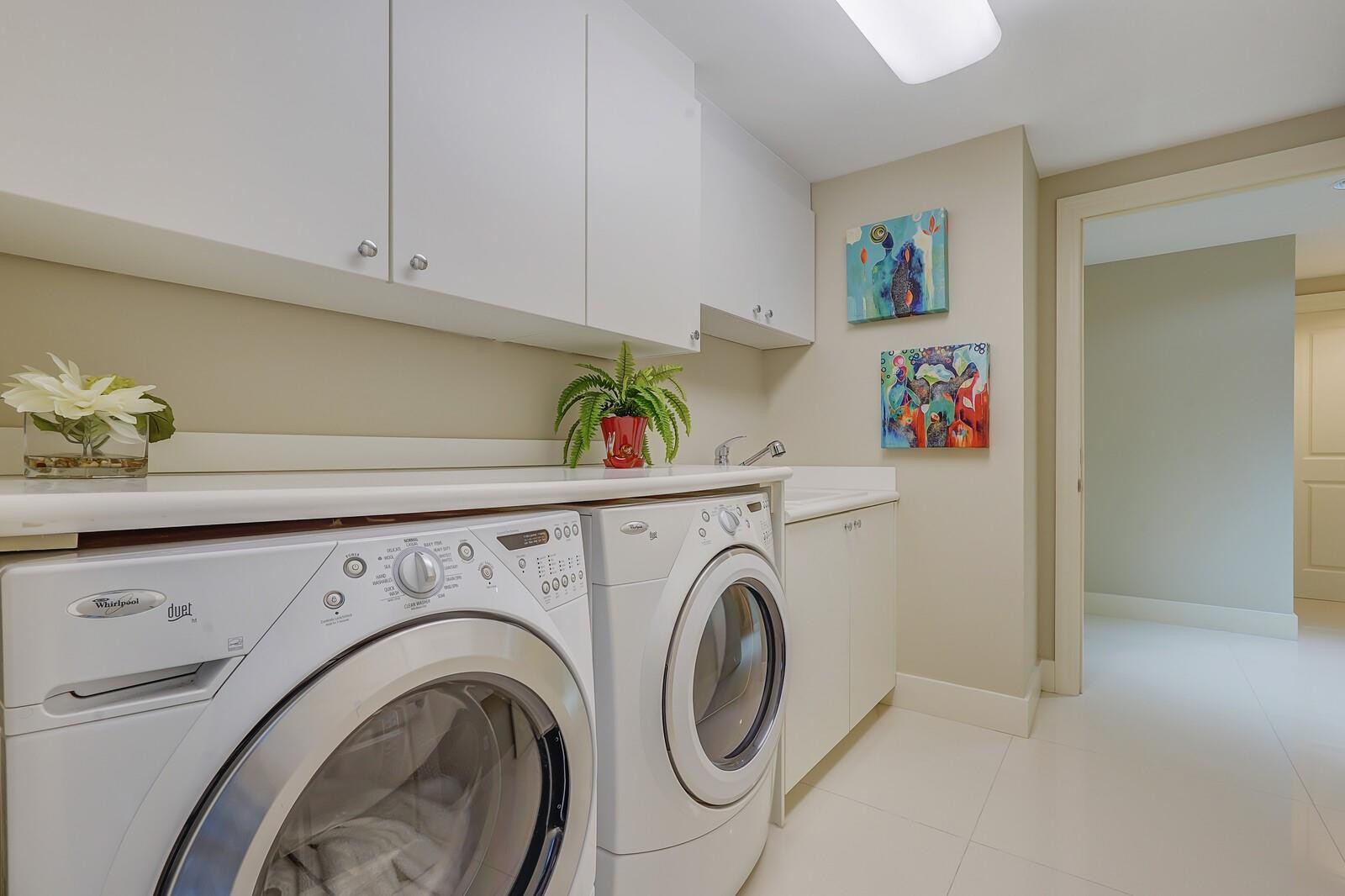 1 N Ocean Boulevard 607 Property Photo 55