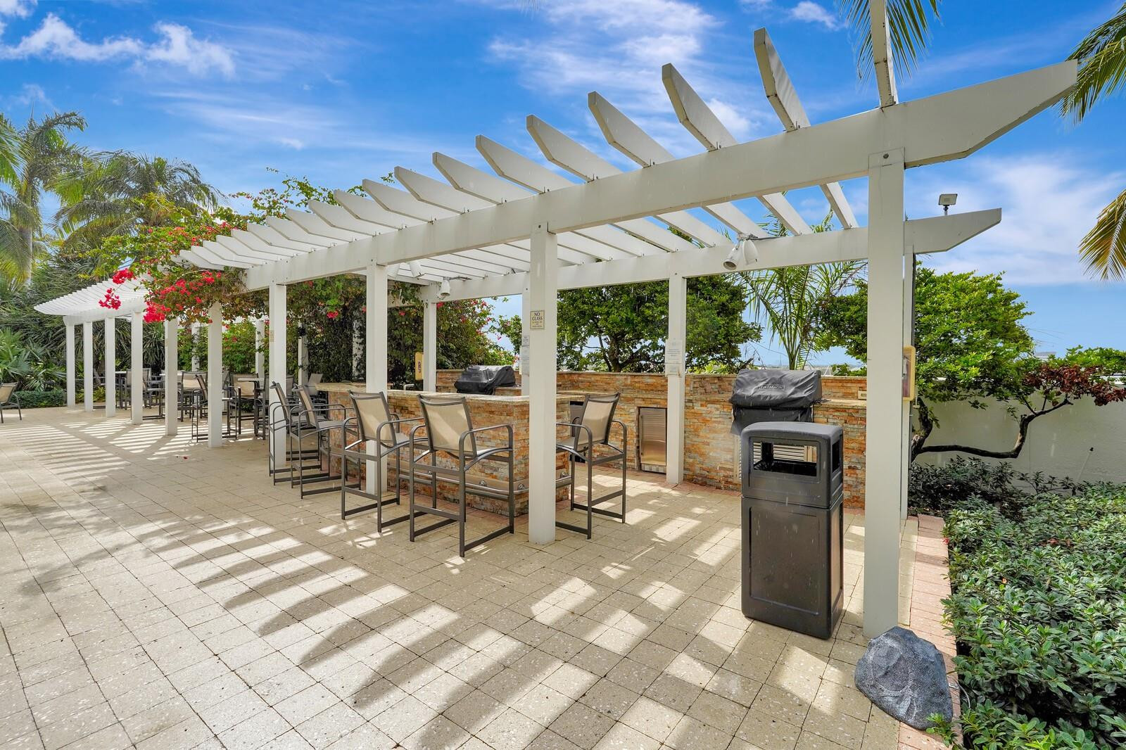 1 N Ocean Boulevard 607 Property Photo 64