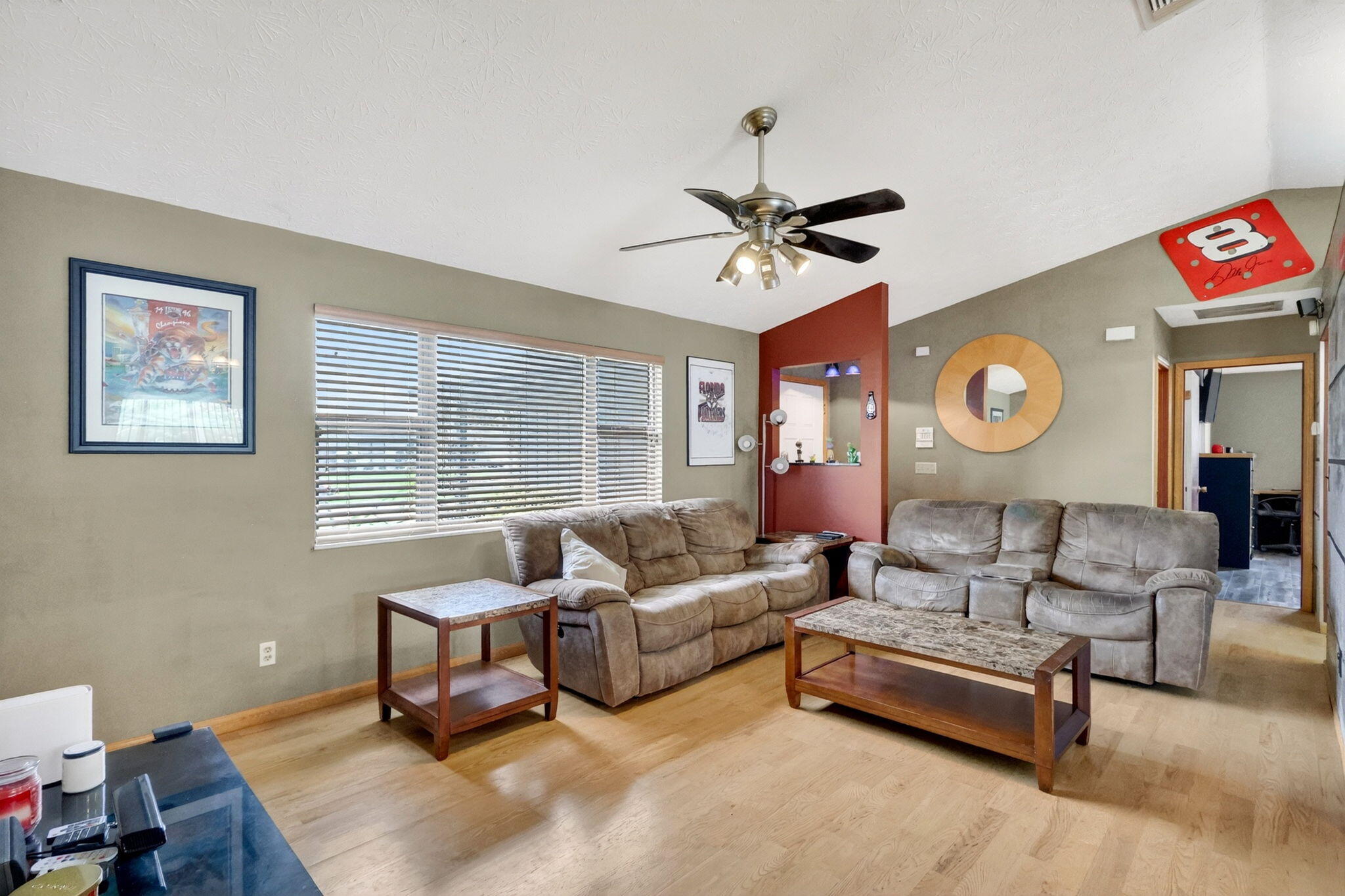 641 Se Streamlet Avenue Property Photo 14