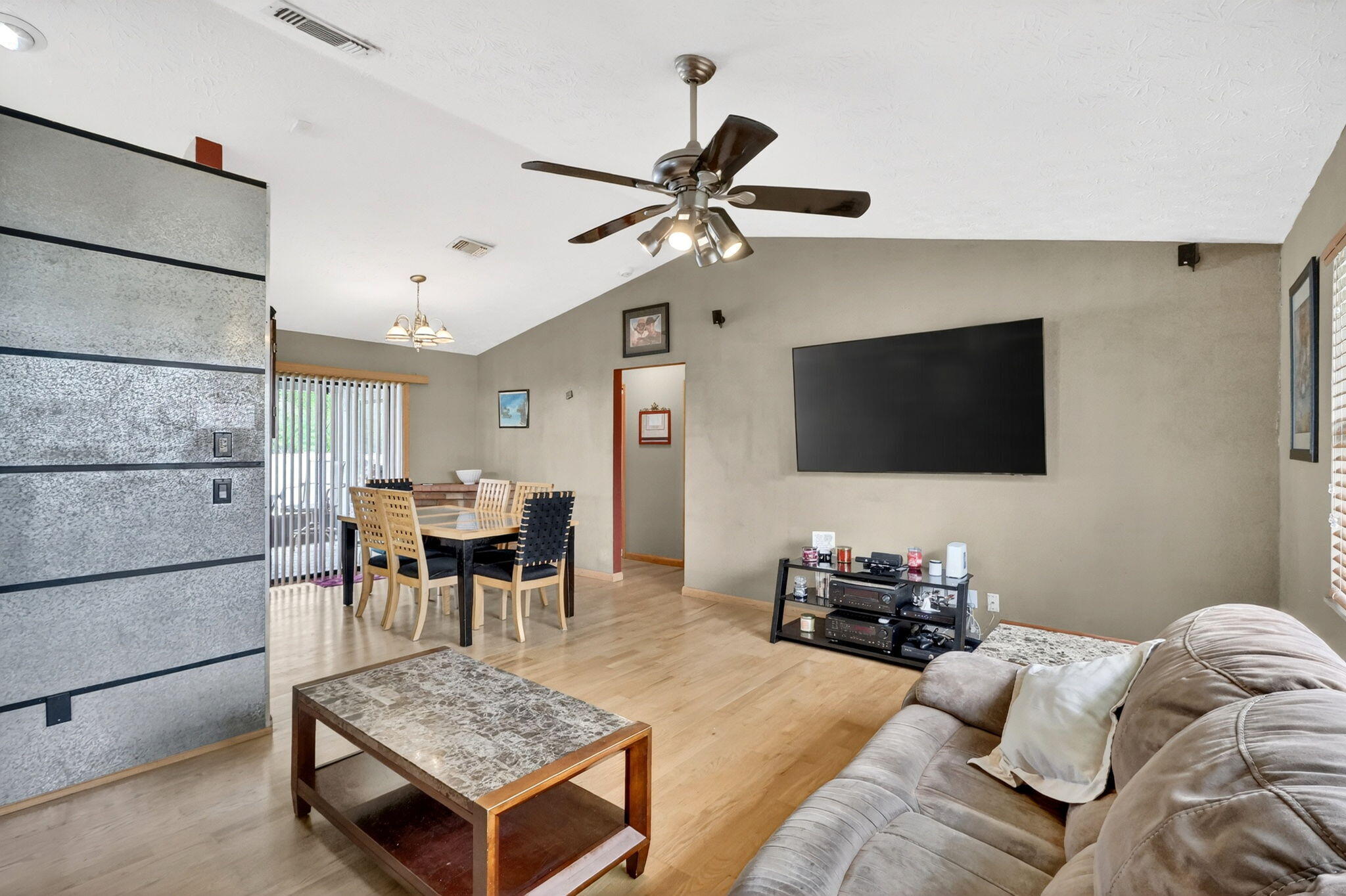 641 Se Streamlet Avenue Property Photo 18