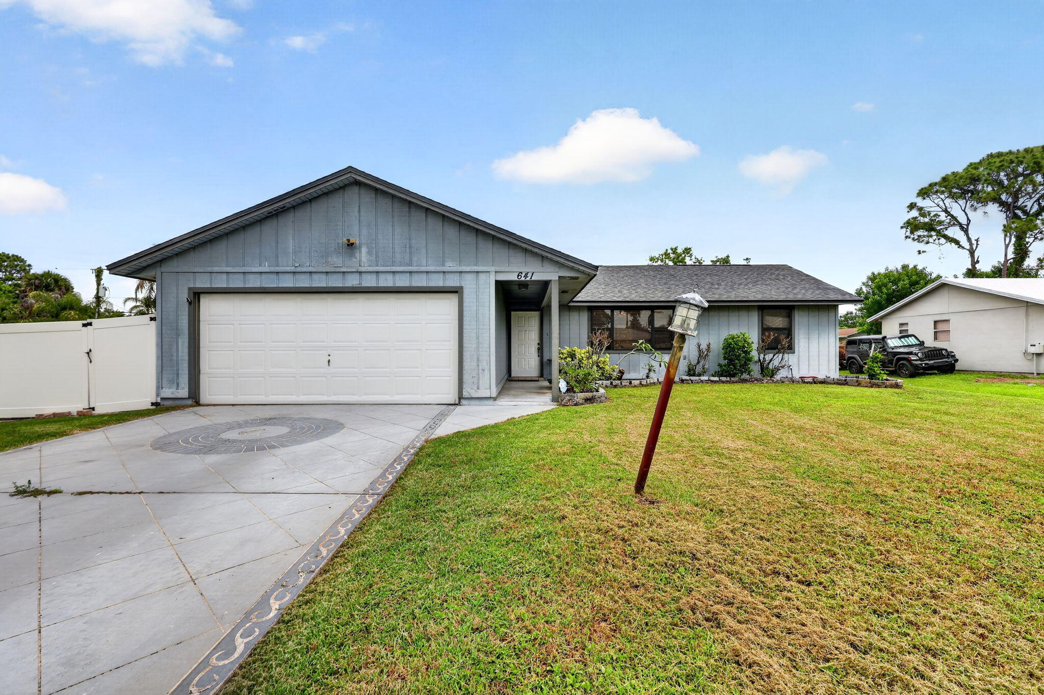 641 Se Streamlet Avenue Property Photo 40
