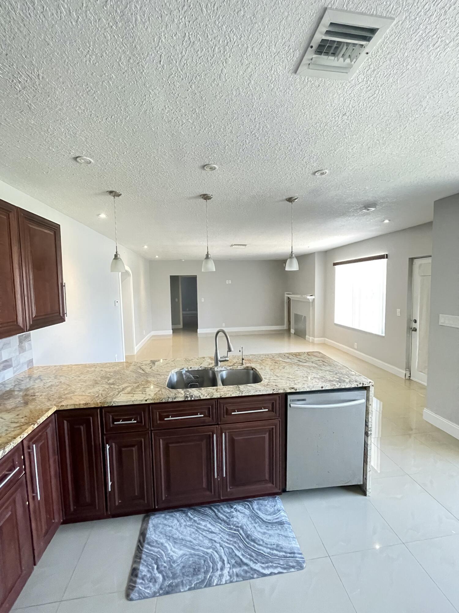 255 Foresteria Drive Property Photo 4