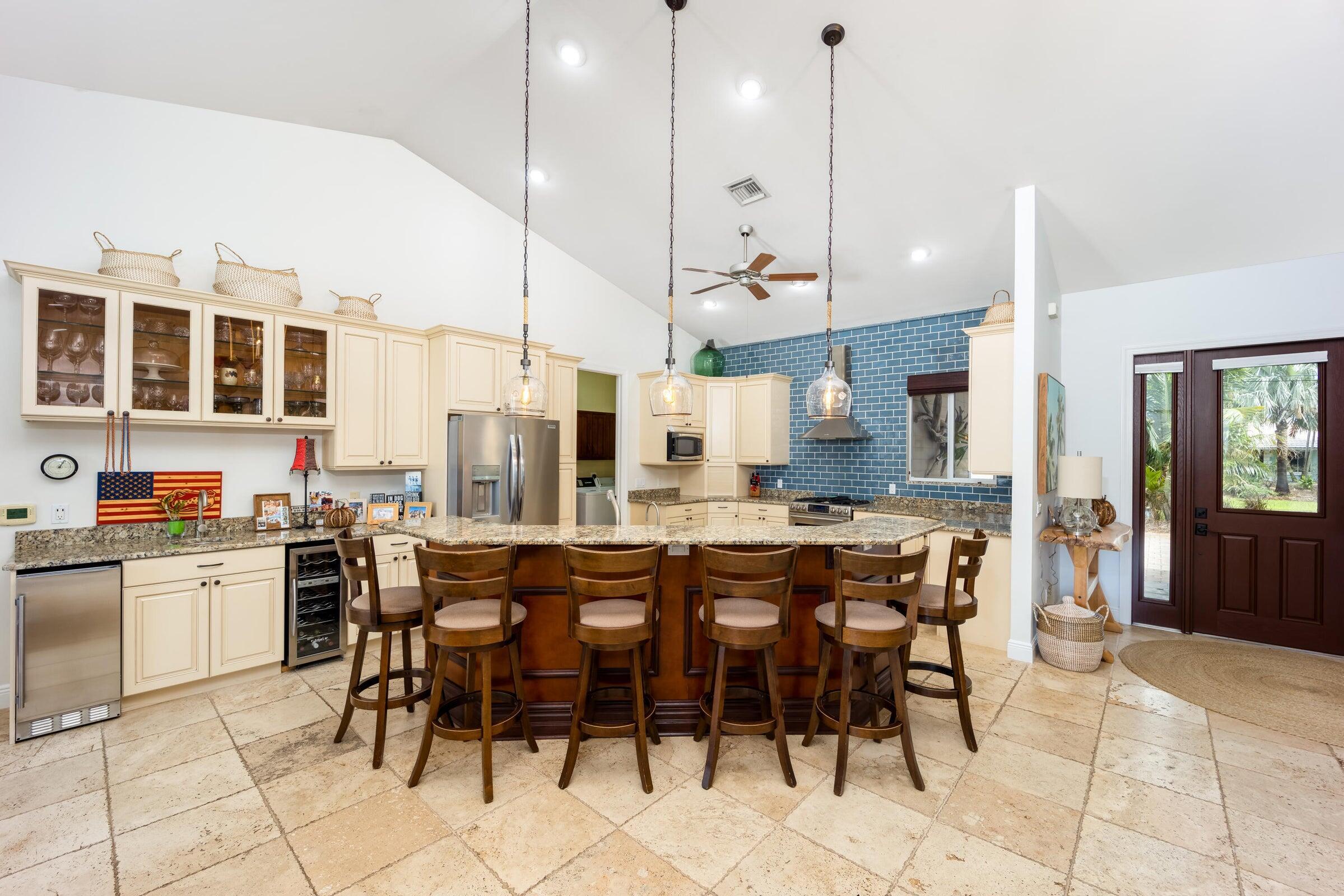 2672 Nw South Shore Road Property Photo 19
