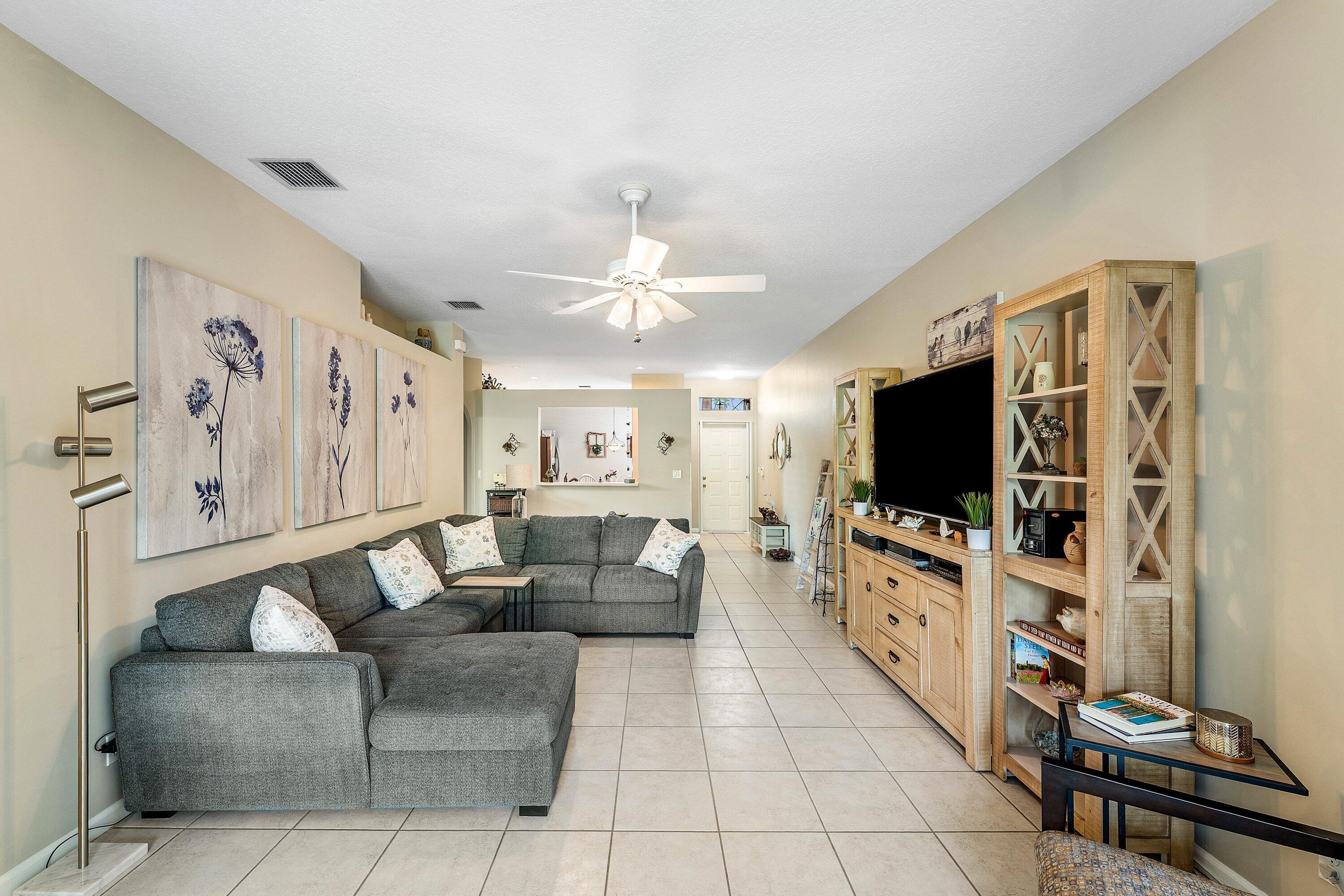 10760 Royal Caribbean Circle Property Photo 14