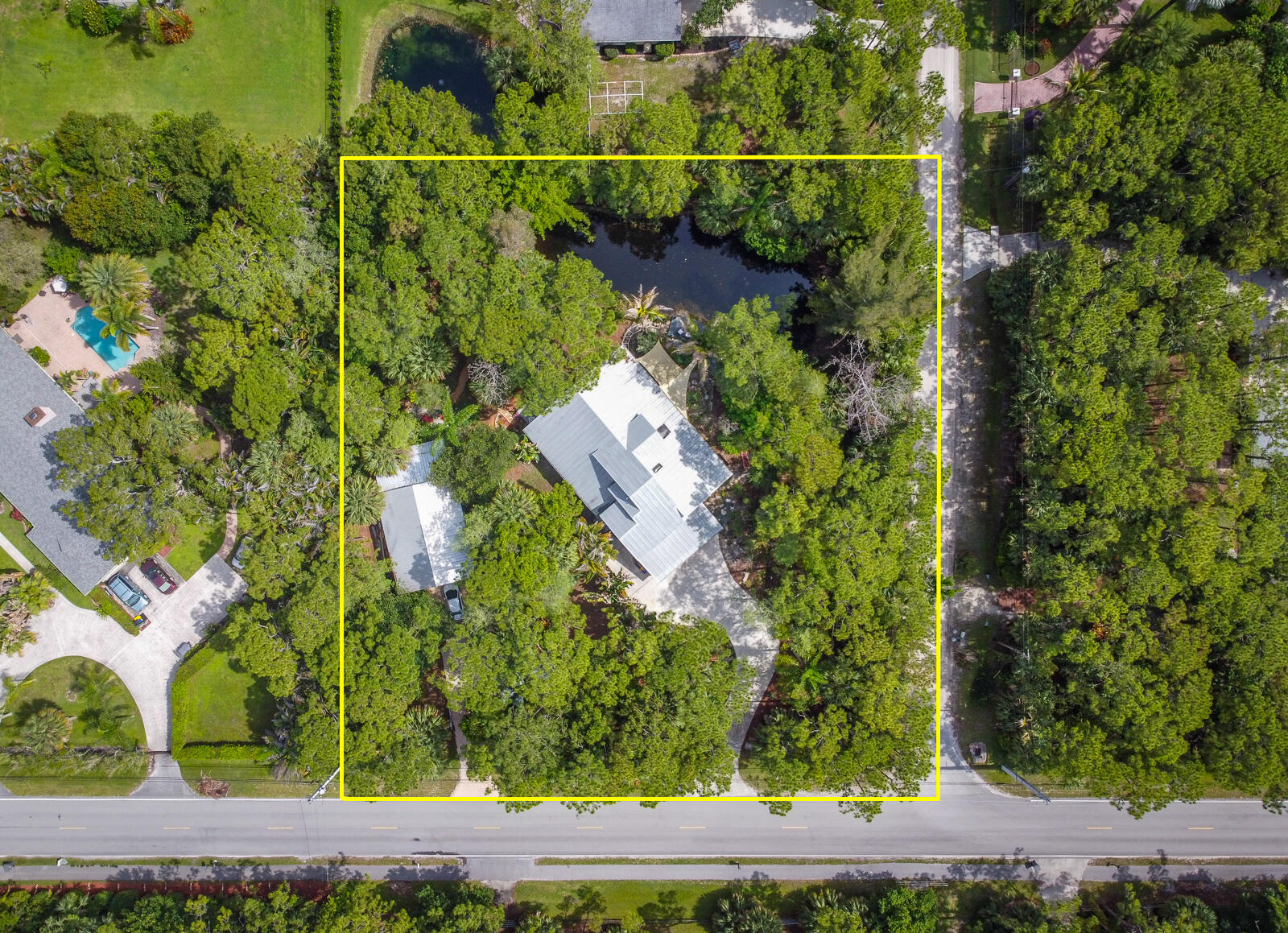 8259 155th Place N Property Photo 4