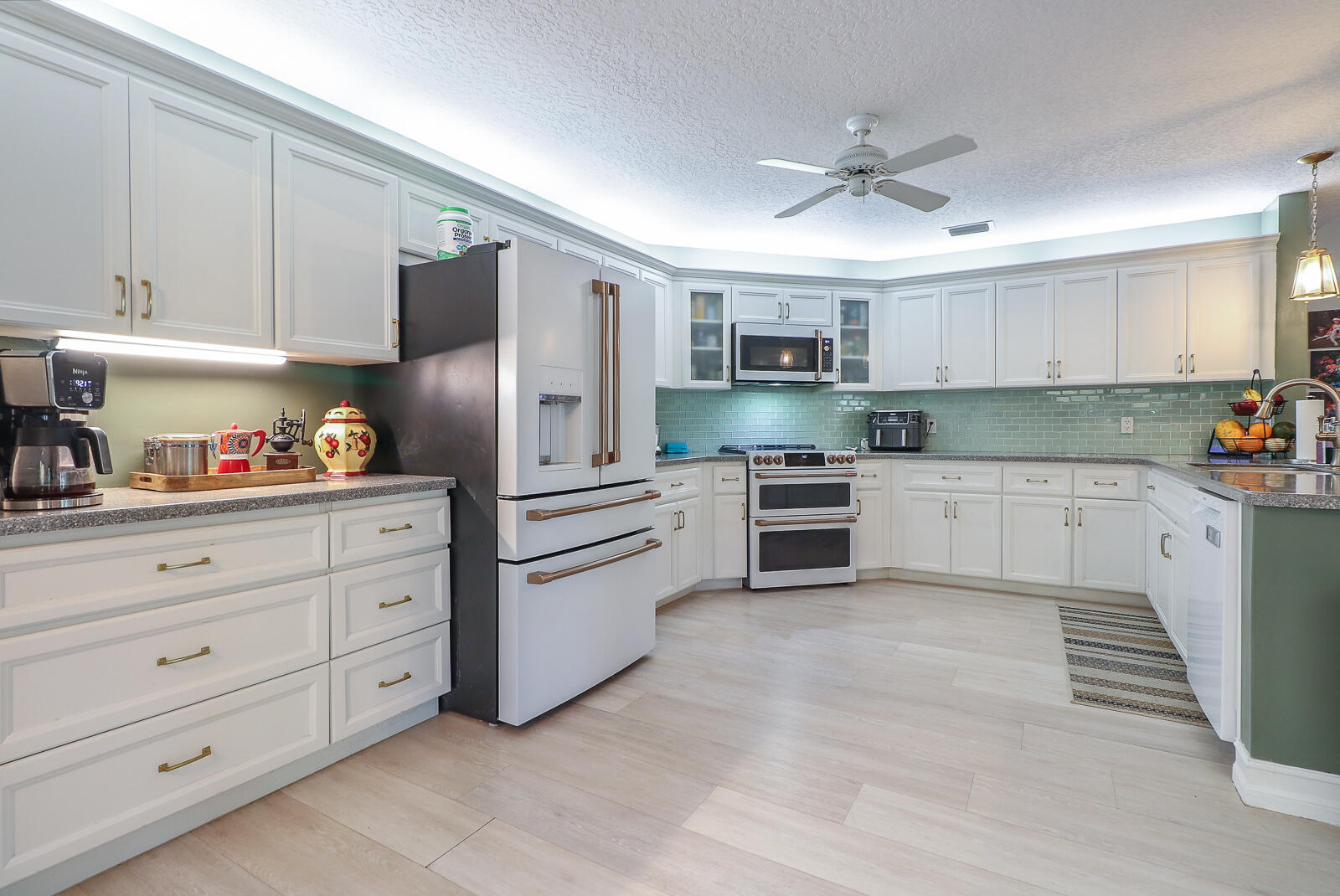 8259 155th Place N Property Photo 14