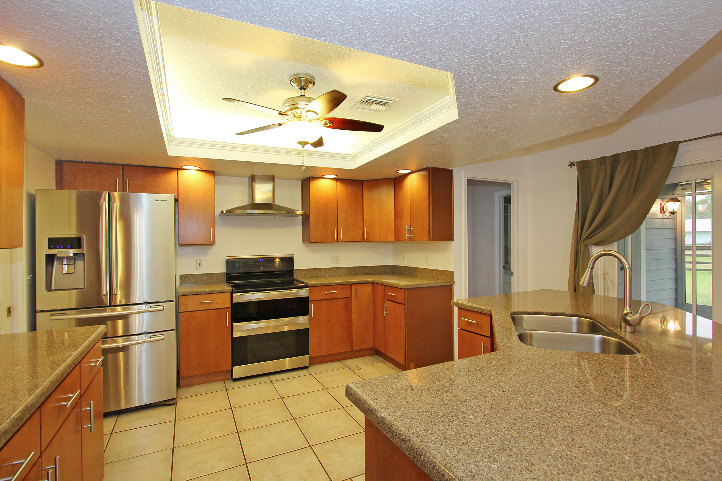16655 N 113th Trl Trail N Property Photo 5