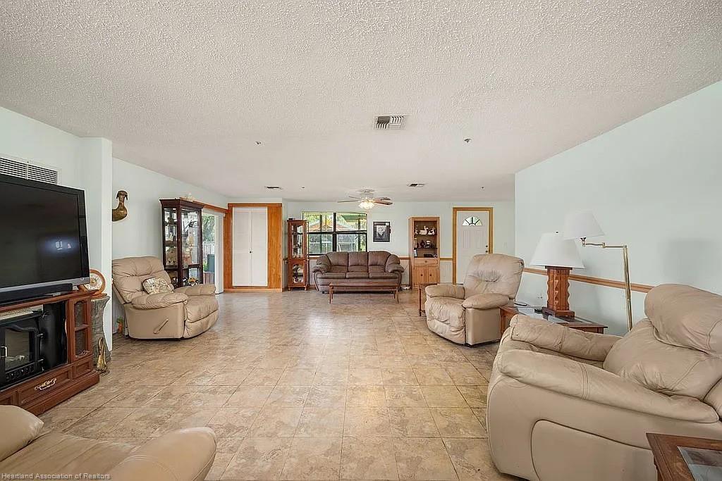115 Heinley Road Property Photo 41