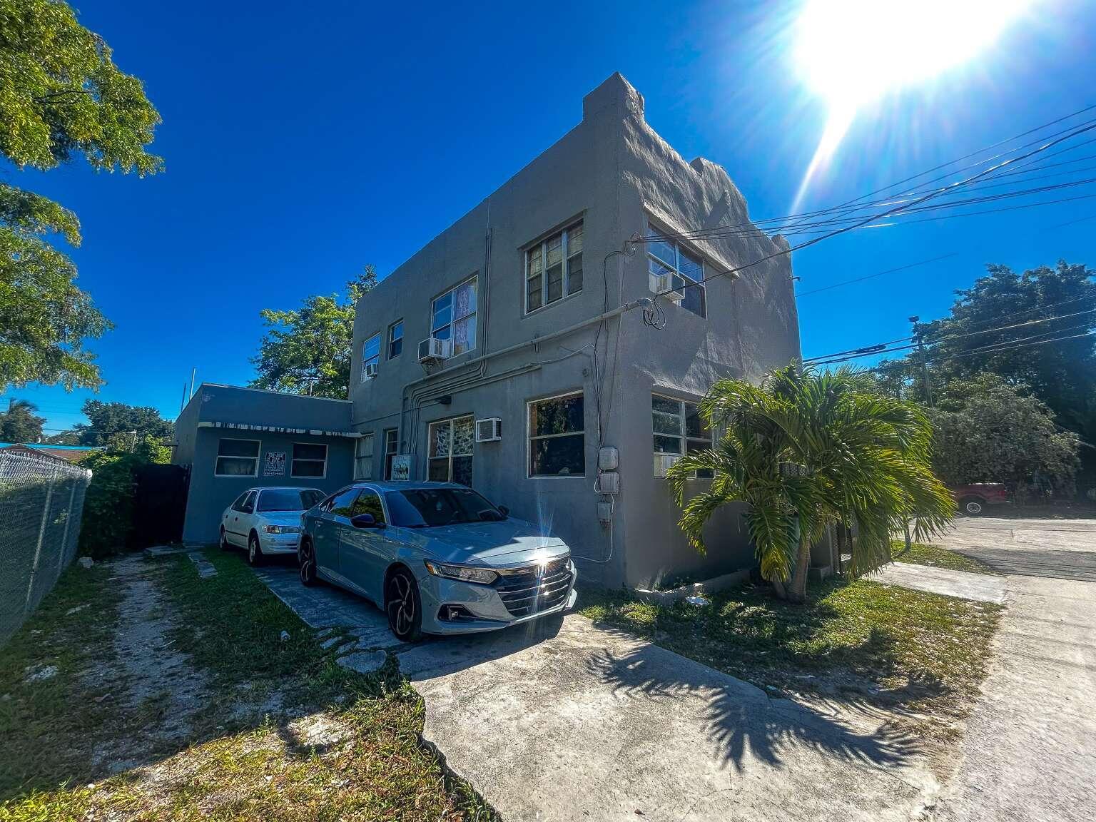 295 Ne 55th Street Property Photo 11