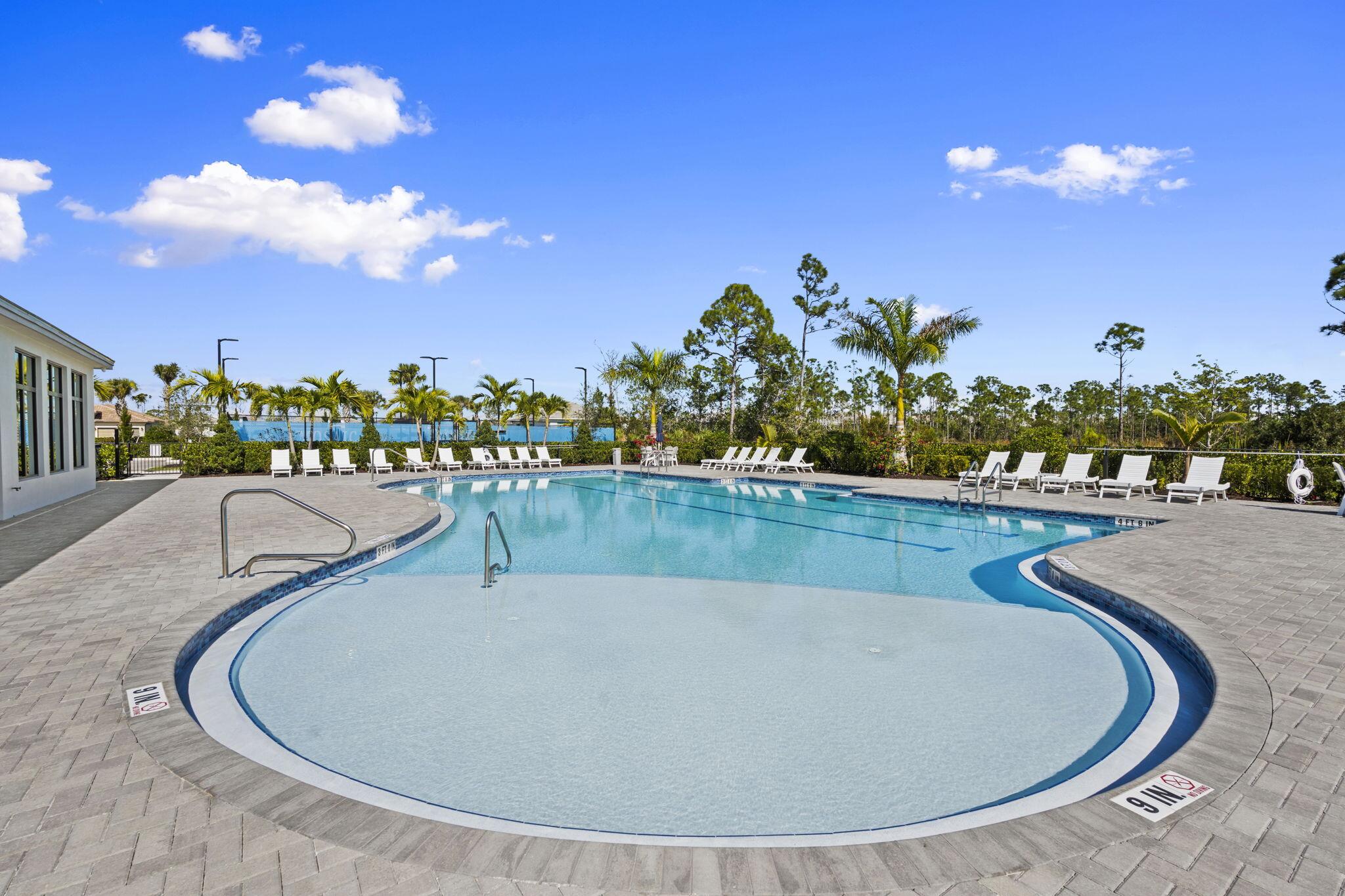 2077 Se Mosaic Boulevard Property Photo 34