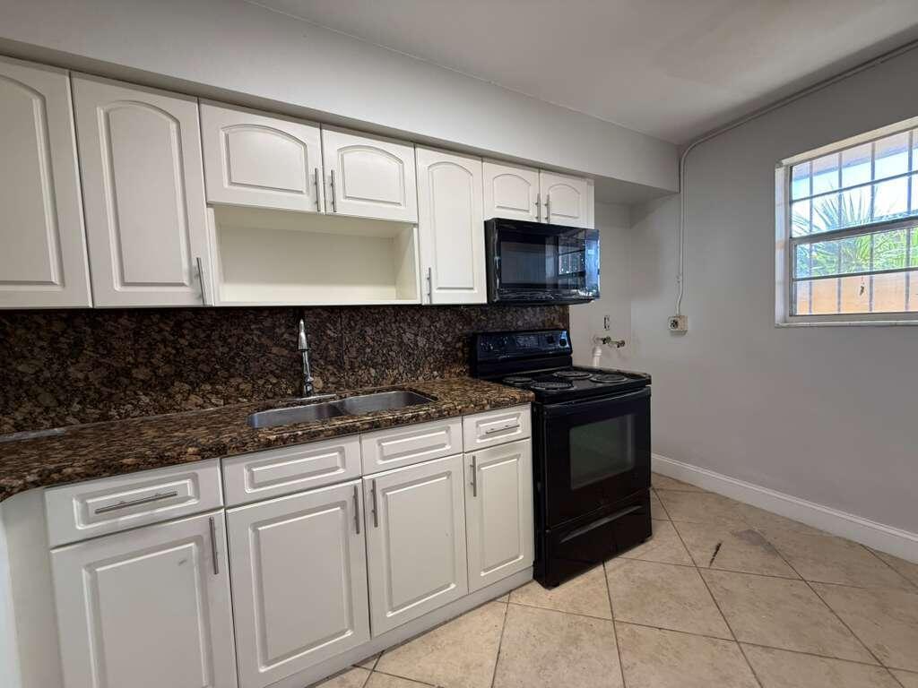 516 Nw 179th Street Property Photo 5