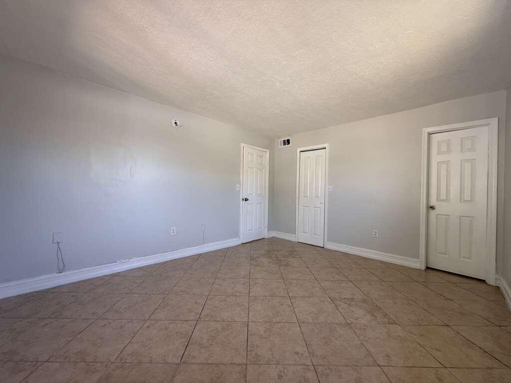 516 Nw 179th Street Property Photo 14
