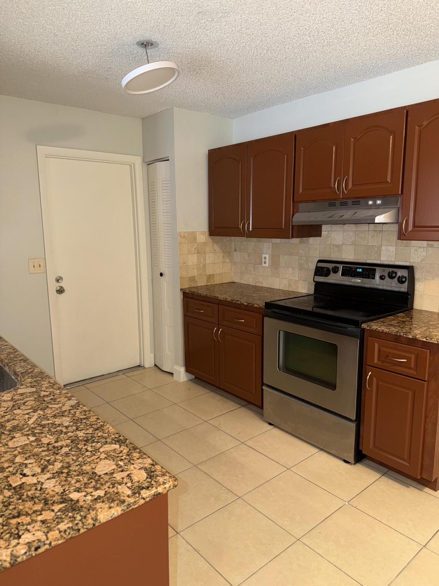 9392 Affirmed Lane Property Photo 1