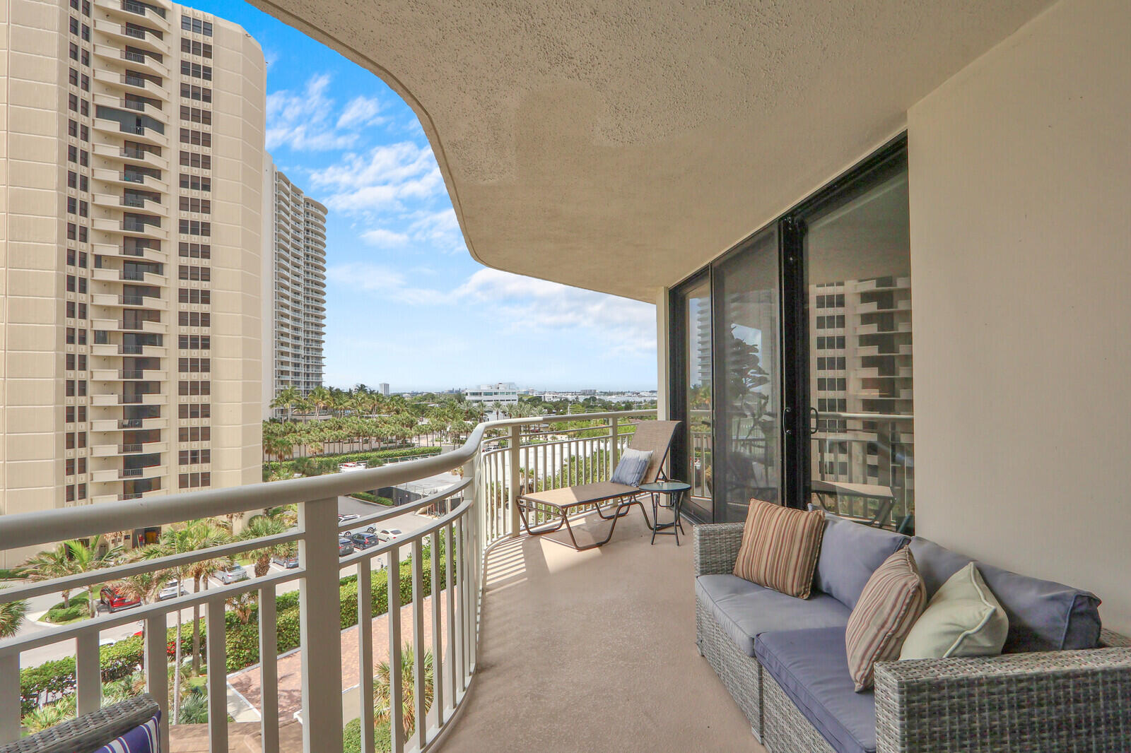 3000 N Ocean Drive 7h Property Photo 28