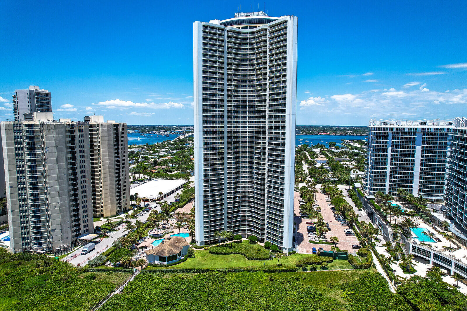 3000 N Ocean Drive 7h Property Photo 55