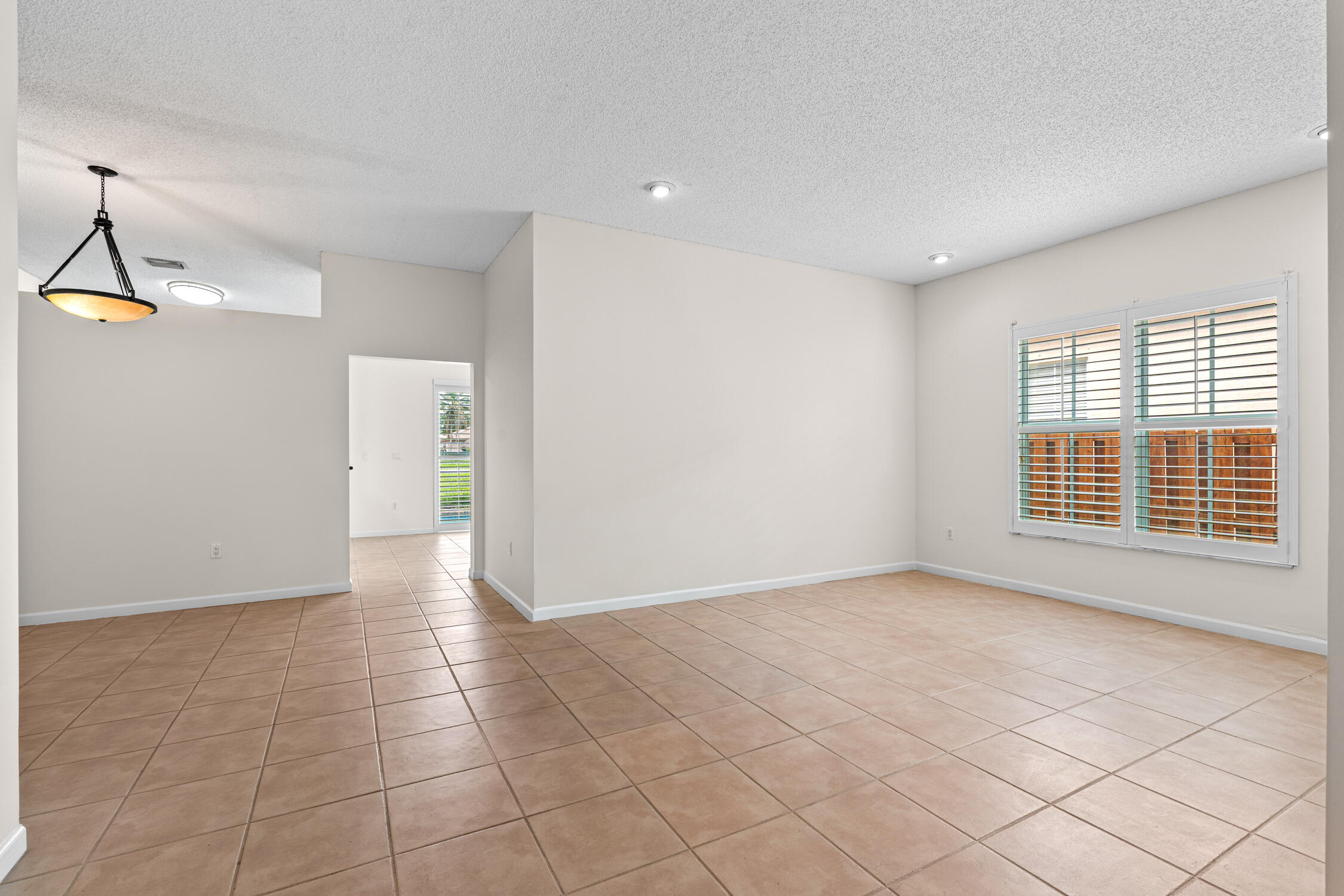 376 E Royal Cove Circle Property Photo 8