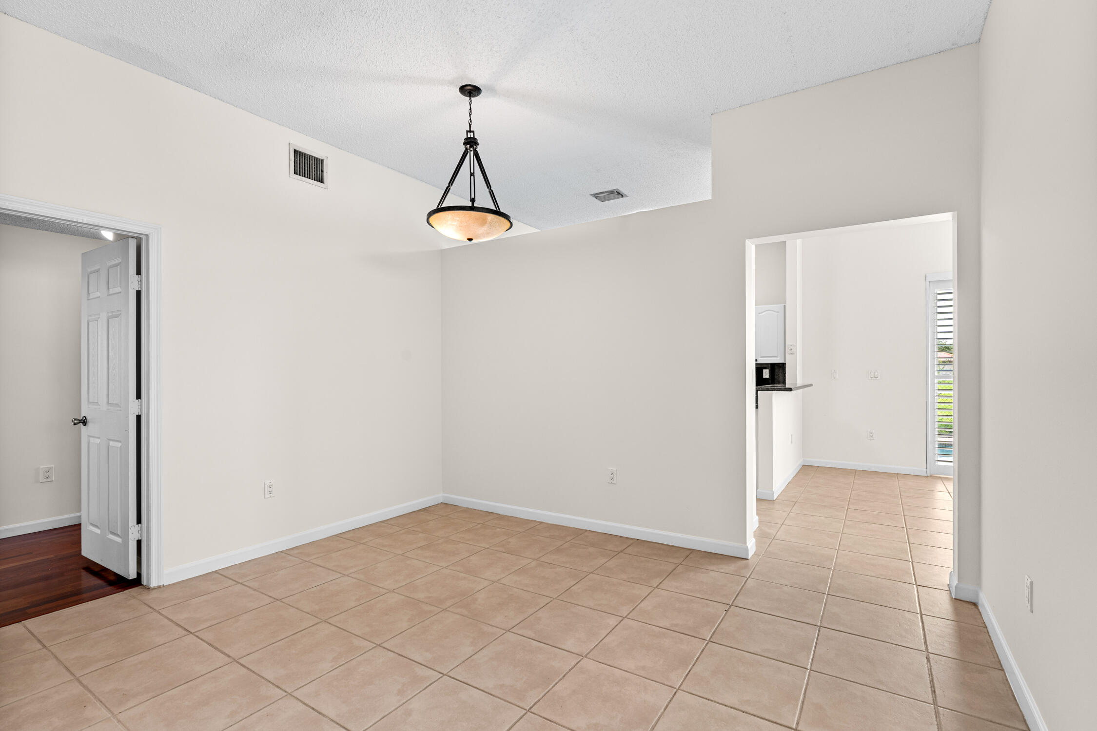 376 E Royal Cove Circle Property Photo 9