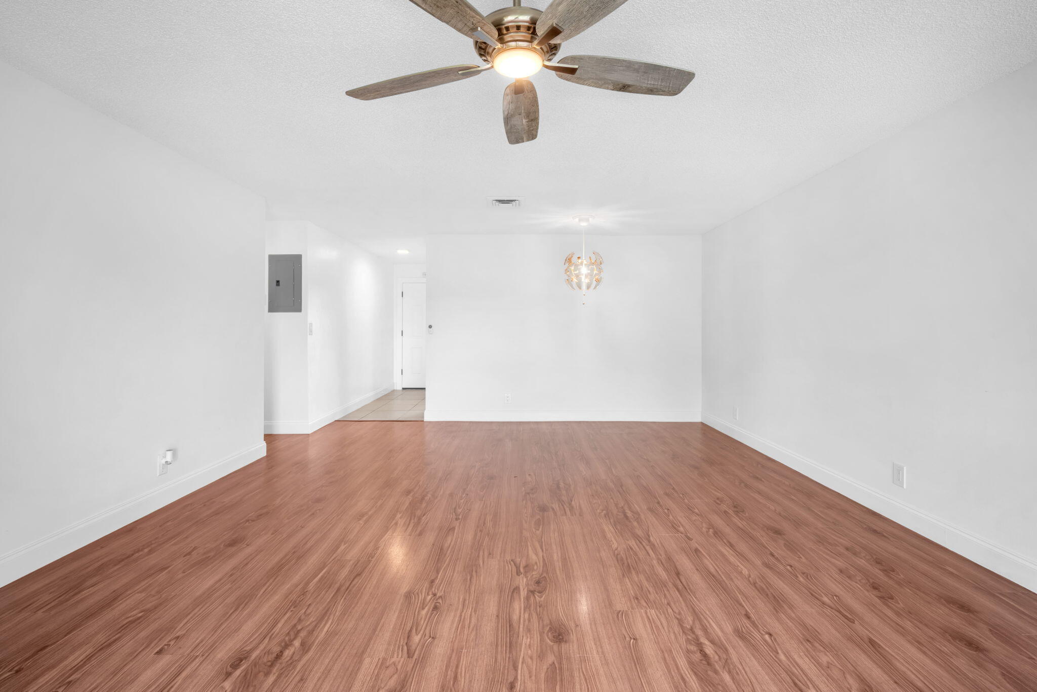 8900 W Sample Road 204 Property Photo 10