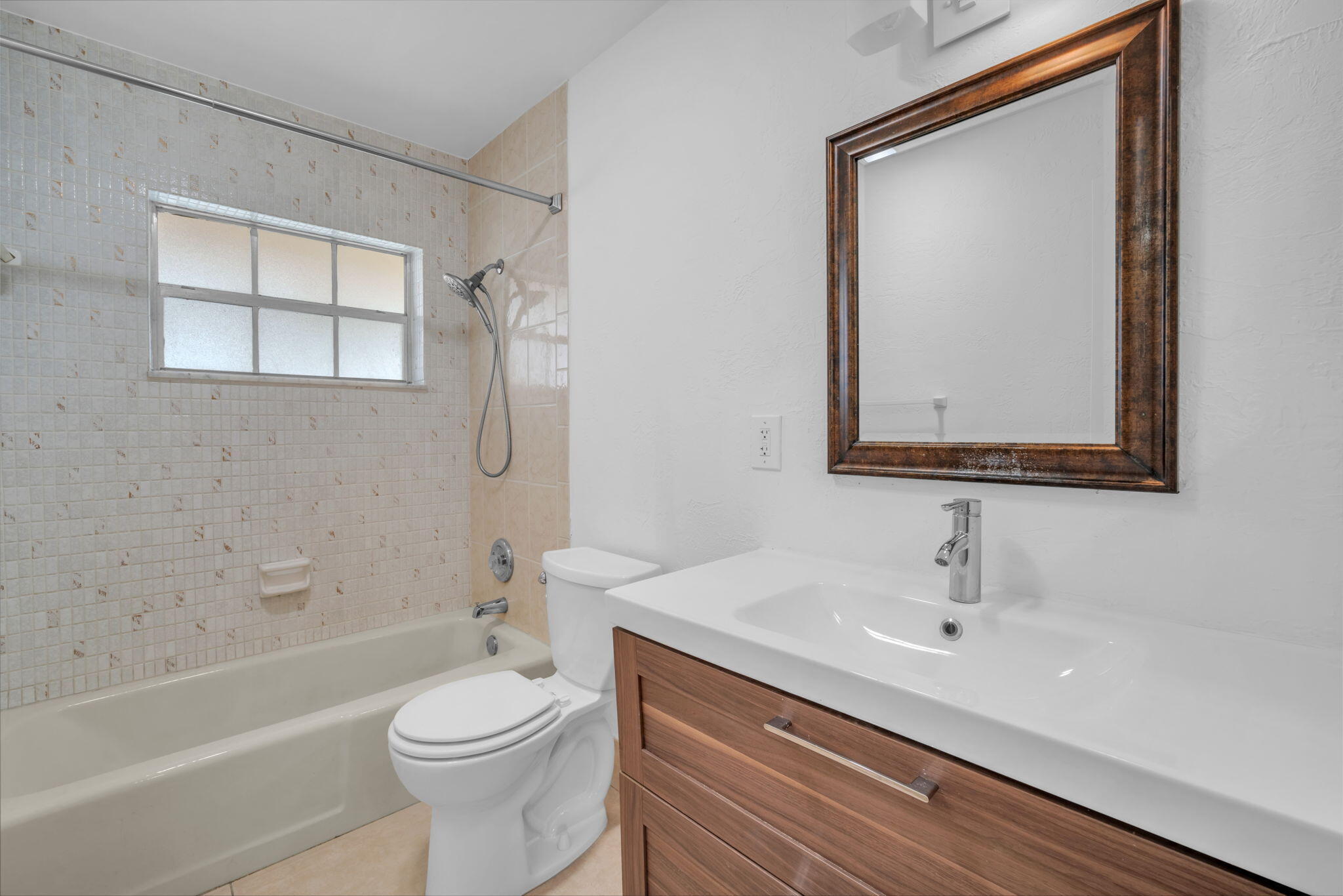 8900 W Sample Road 204 Property Photo 20