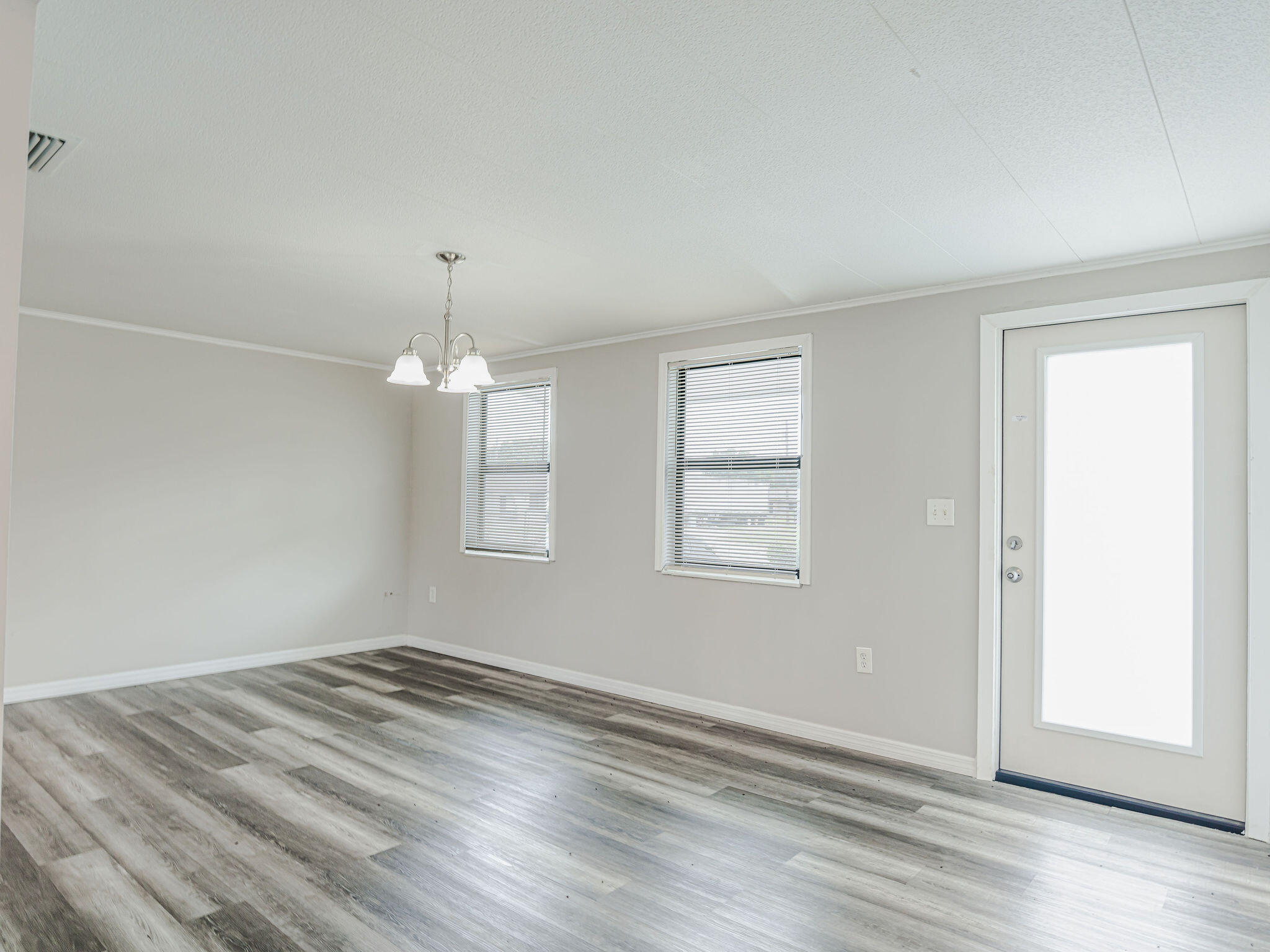 1028 Kentucky Avenue Property Photo 6