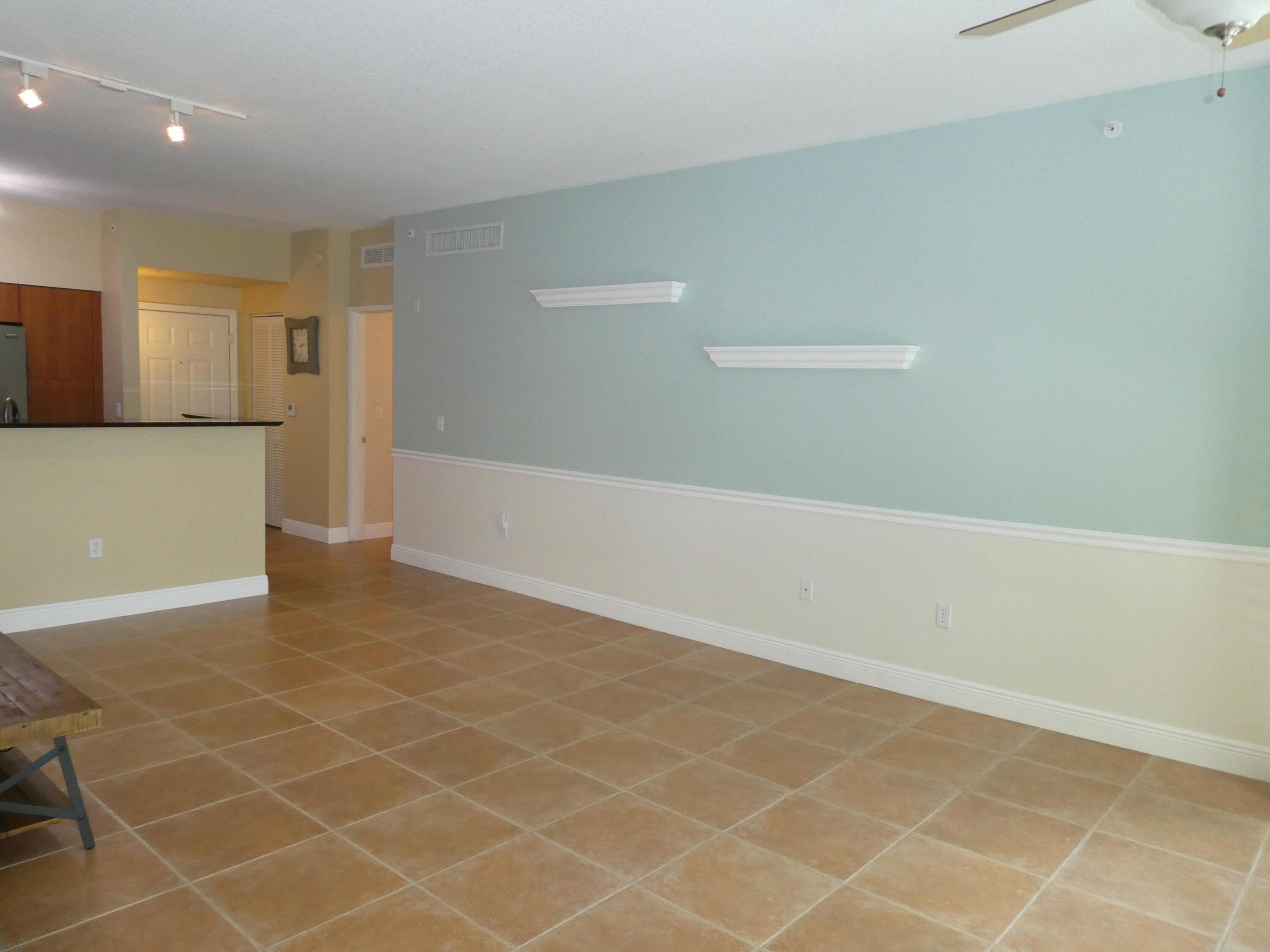 804 E Windward Way 211 Property Photo 8