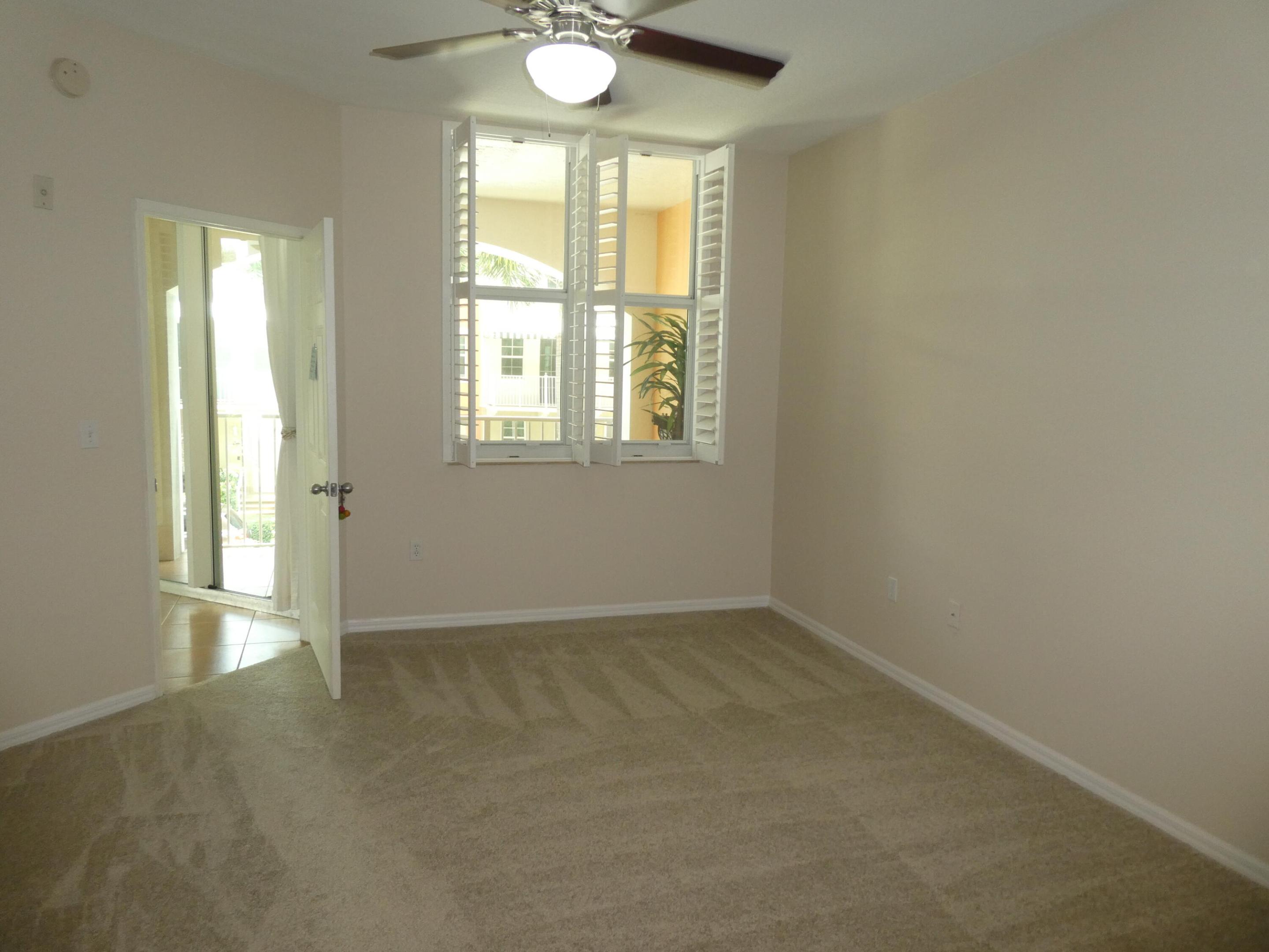 804 E Windward Way 211 Property Photo 11