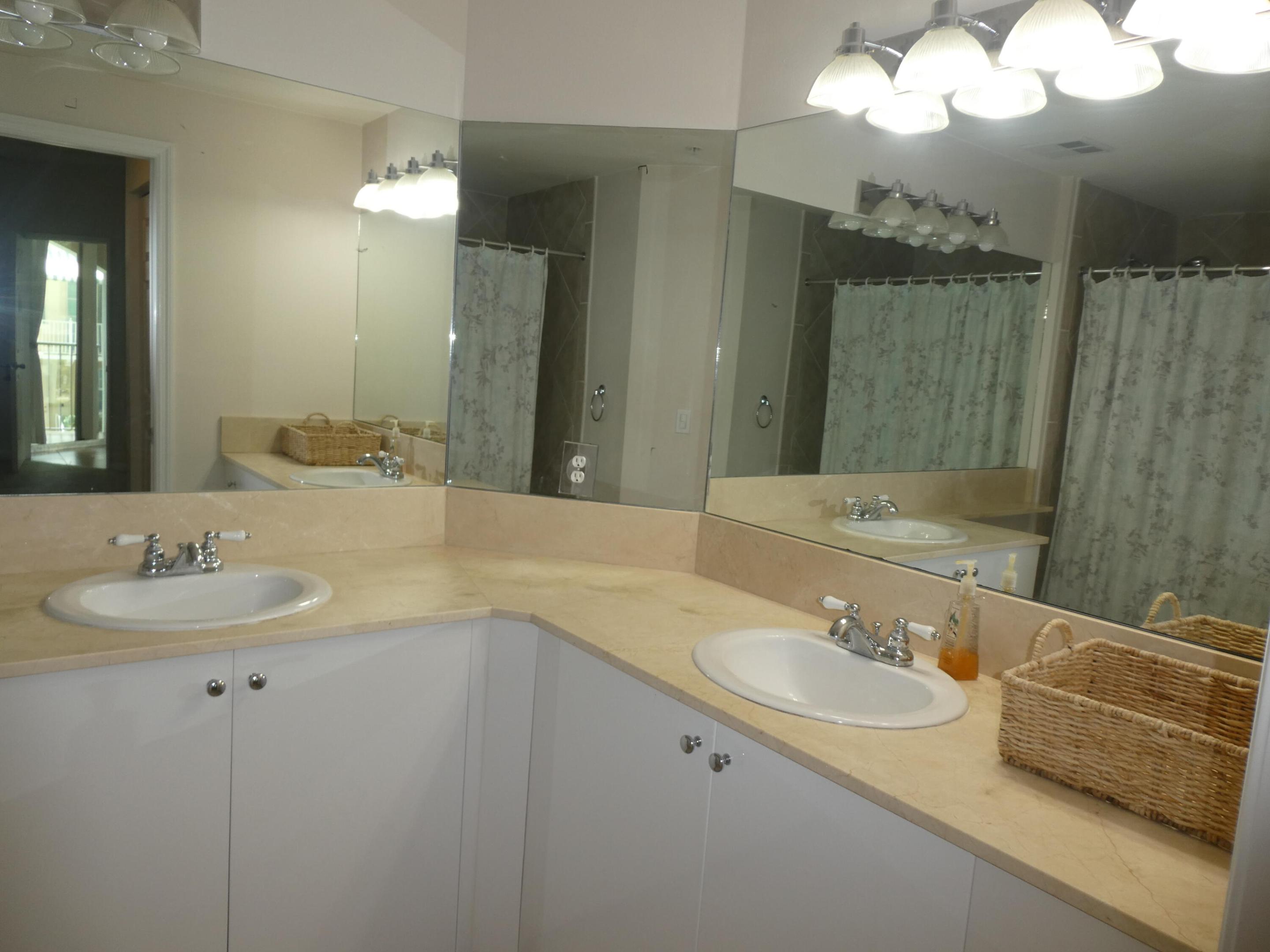 804 E Windward Way 211 Property Photo 13