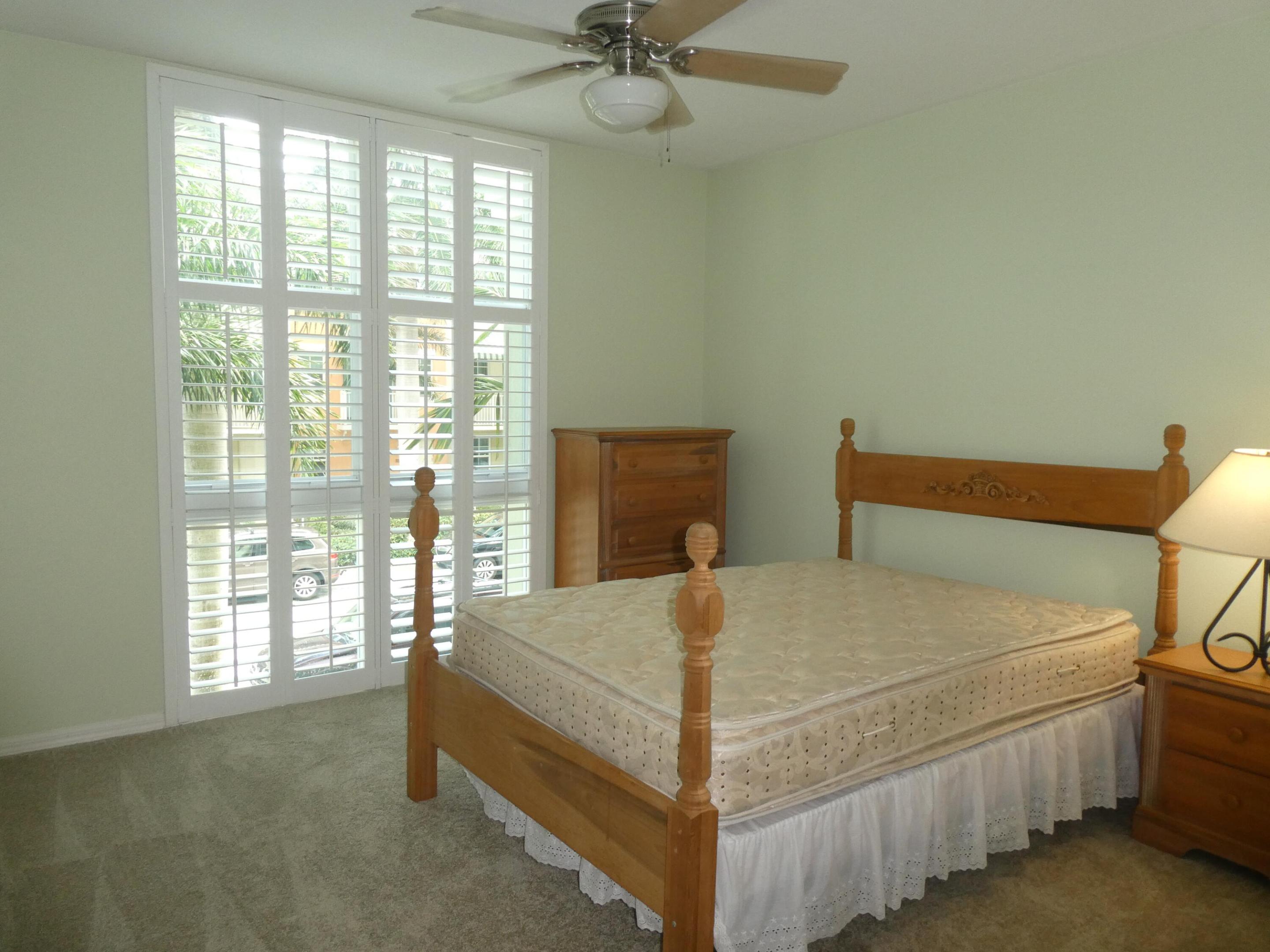 804 E Windward Way 211 Property Photo 18