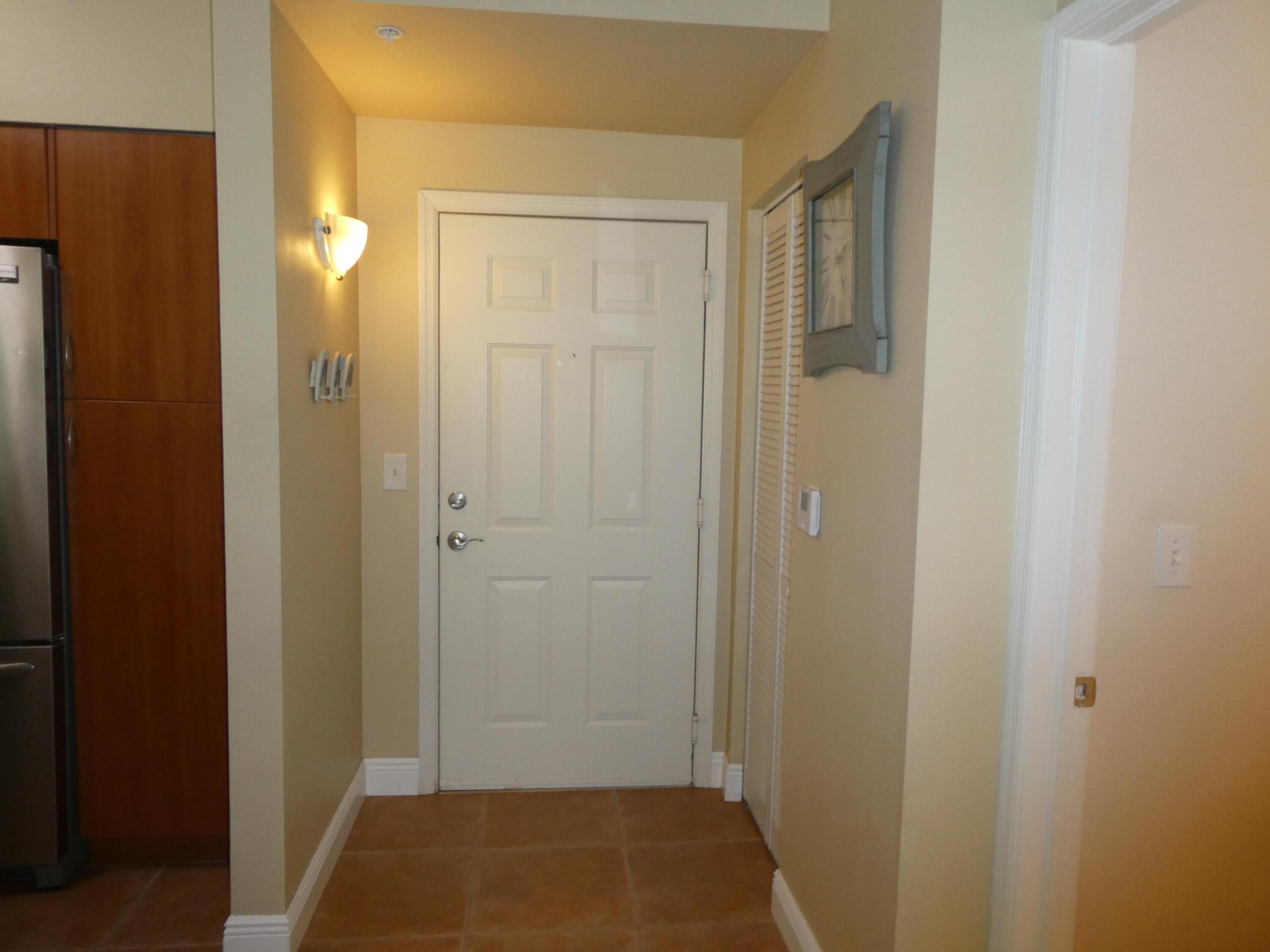804 E Windward Way 211 Property Photo 22
