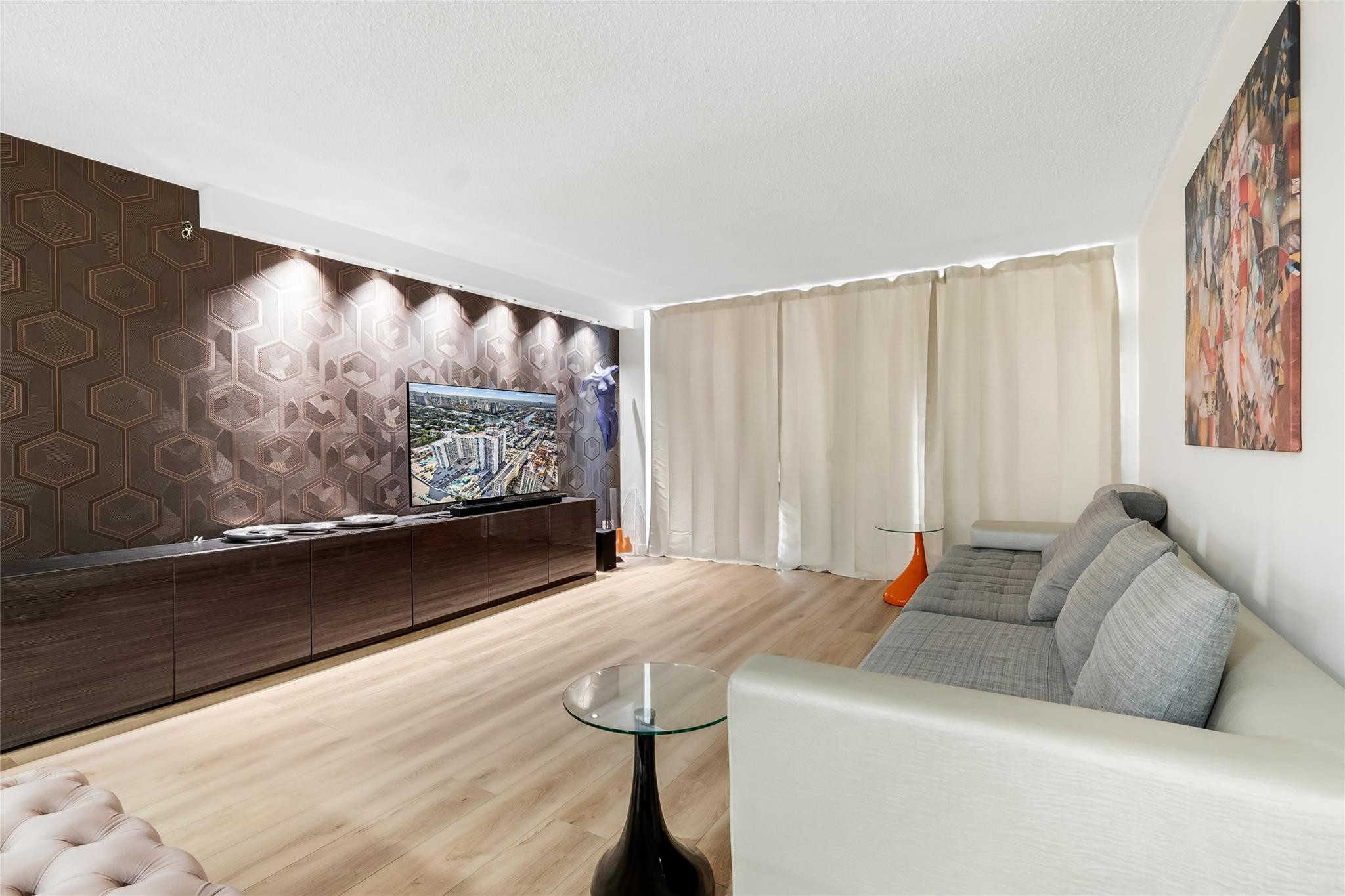 3140 S Ocean Drive 208 Property Photo 14
