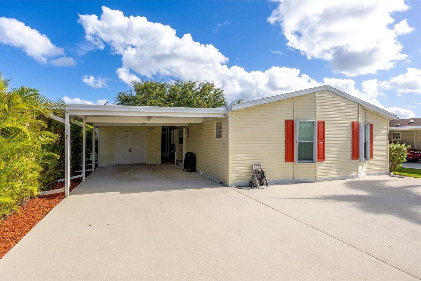 7654 Red Crossbill Court Property Photo 2