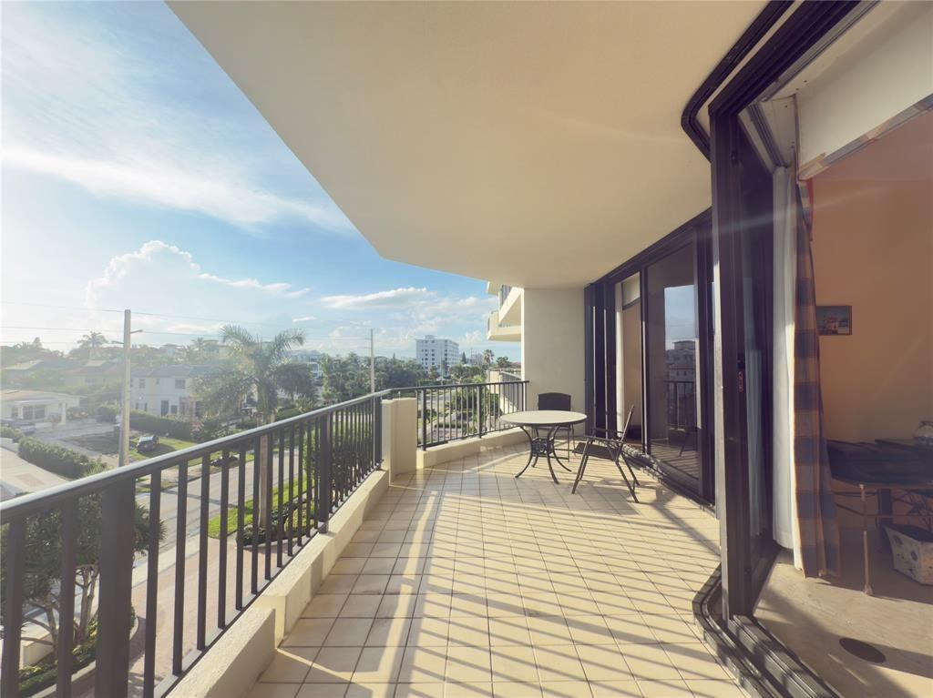 800 Ocean Drive 404 Property Photo 17