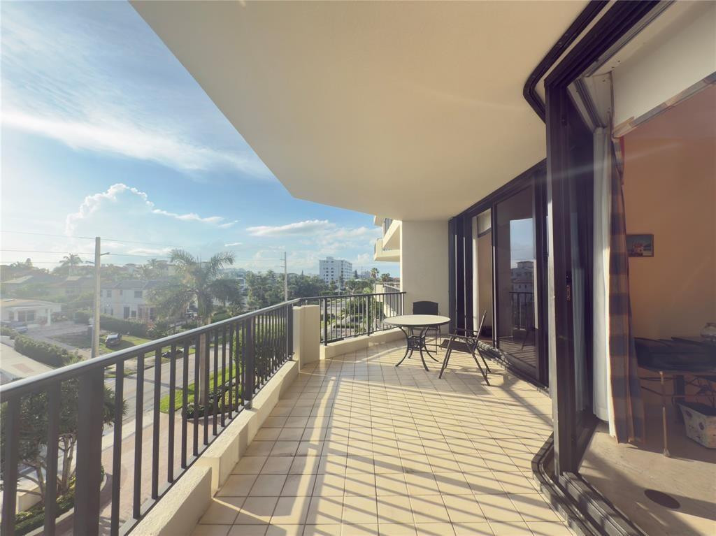 800 Ocean Drive 404 Property Photo 18