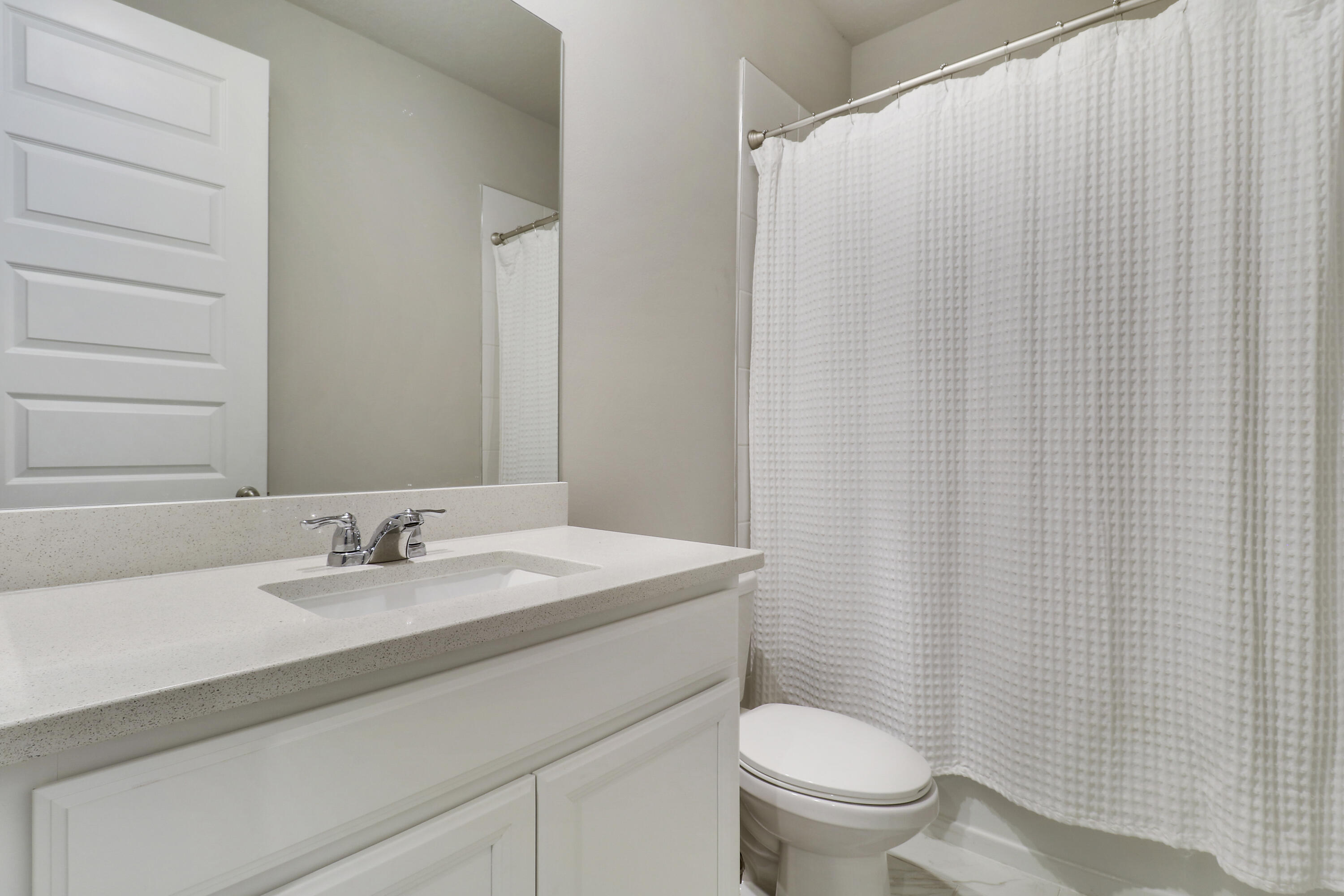 6545 Nw Cloverdale Avenue Property Photo 9