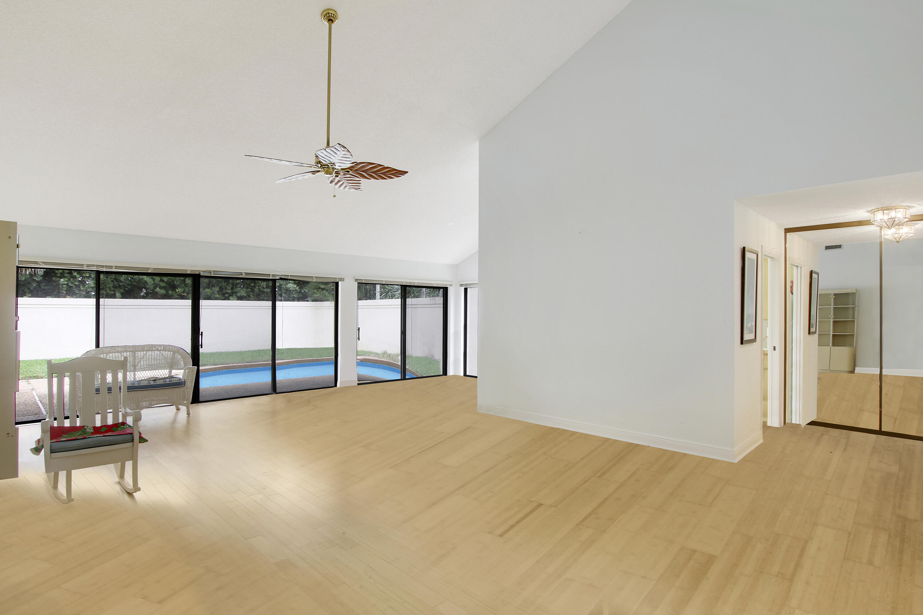 111 Seashore Drive Property Photo 4