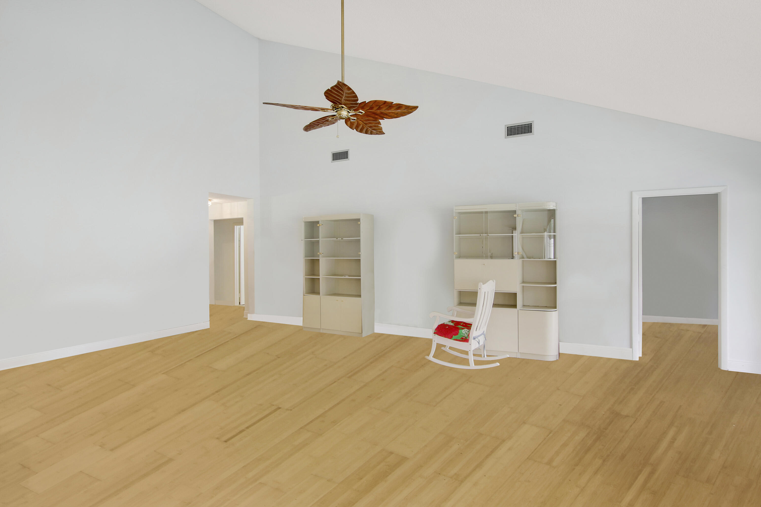 111 Seashore Drive Property Photo 11