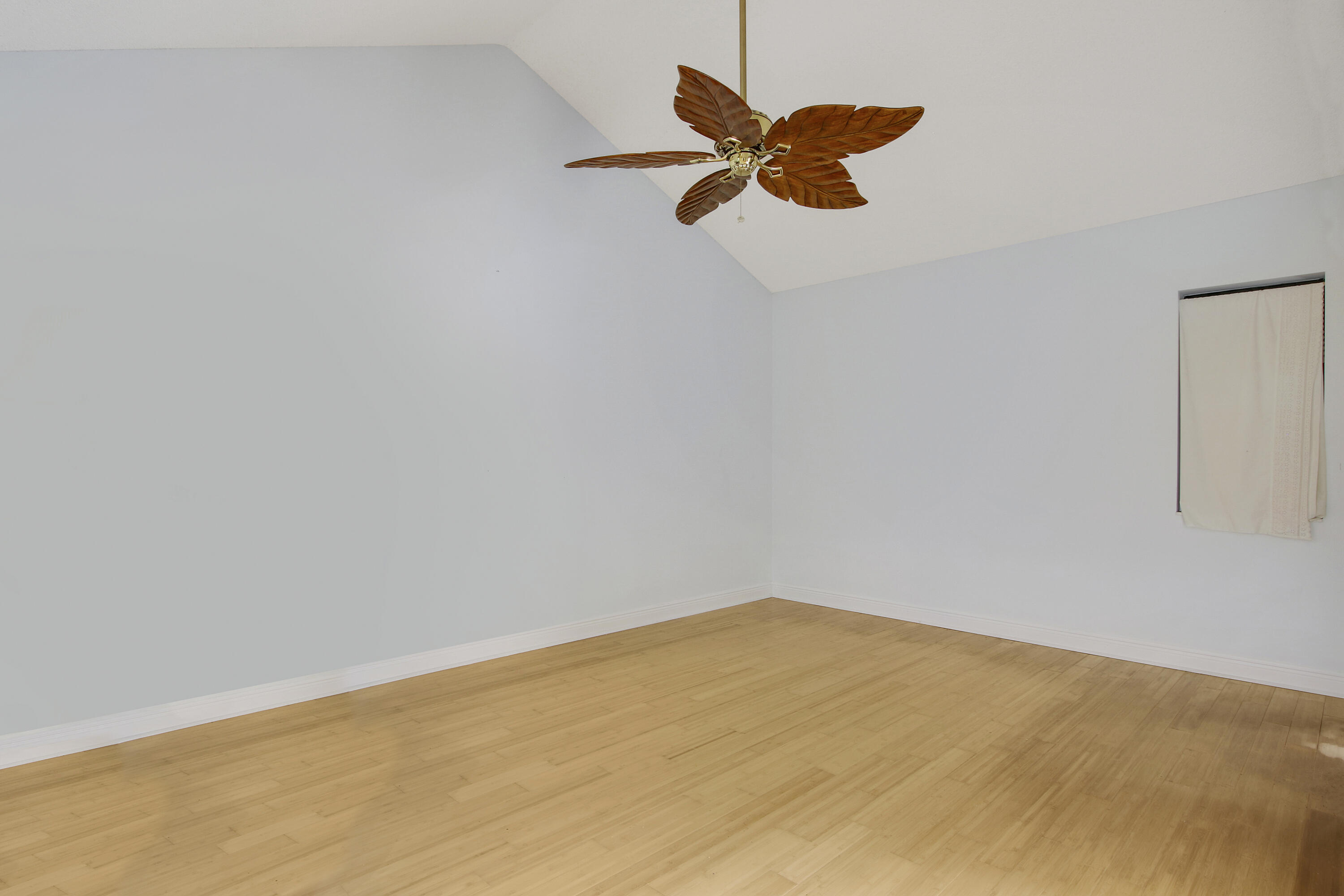 111 Seashore Drive Property Photo 13