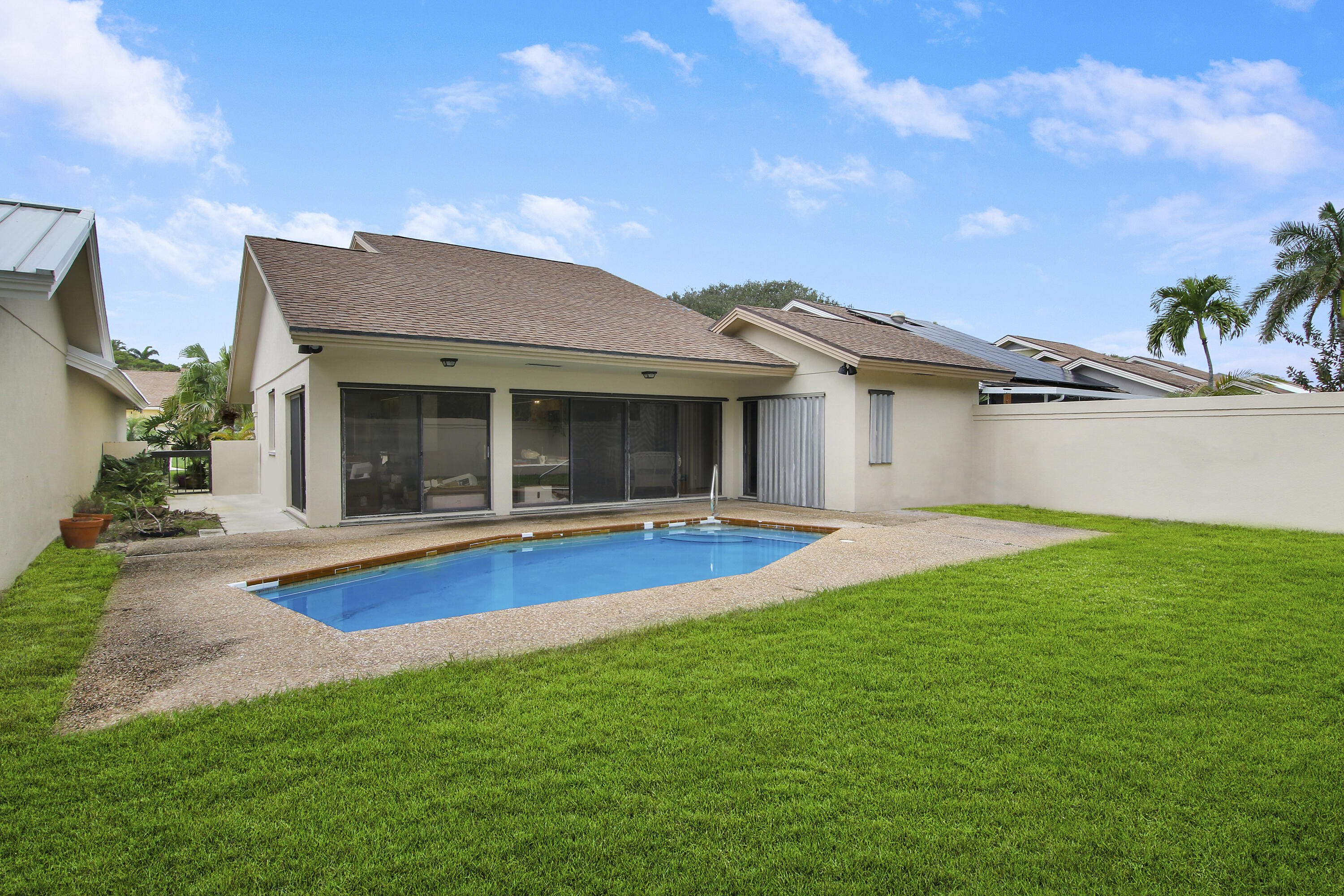 111 Seashore Drive Property Photo 20