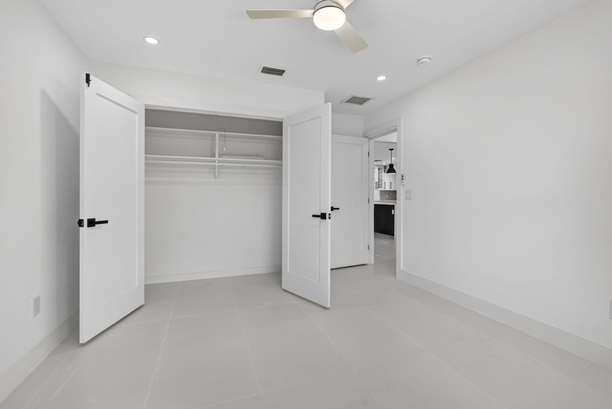 8111 W Lake Drive Property Photo 37