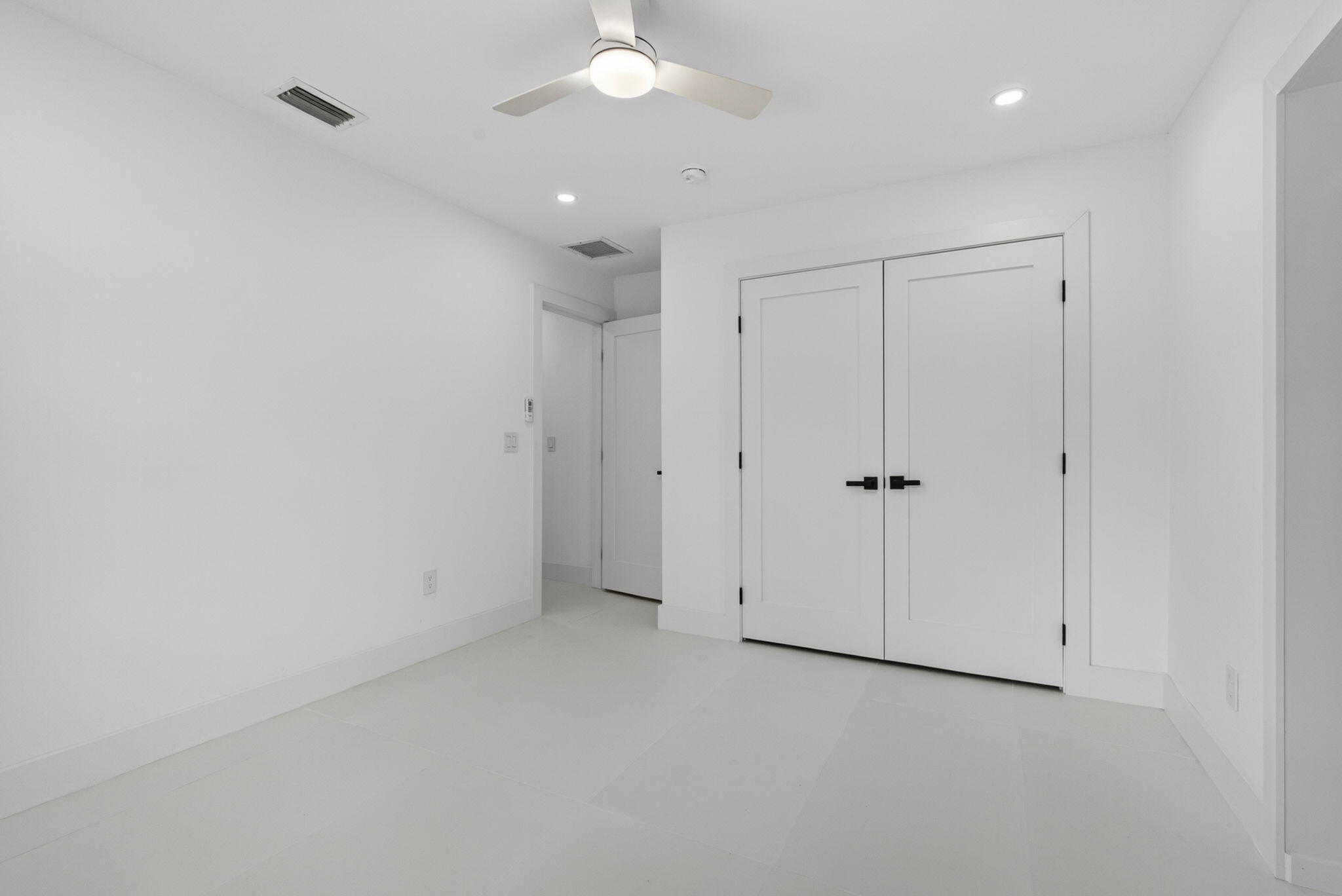 8111 W Lake Drive Property Photo 39