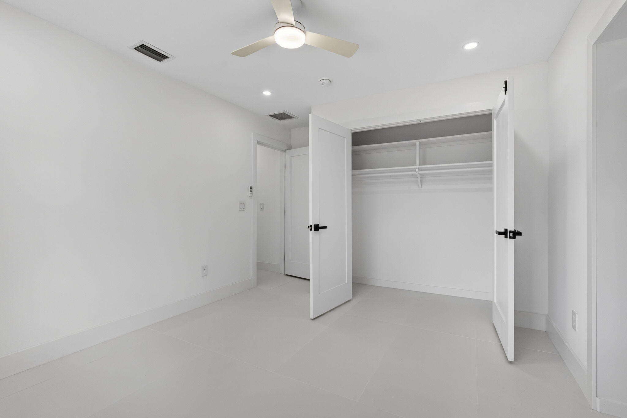 8111 W Lake Drive Property Photo 40