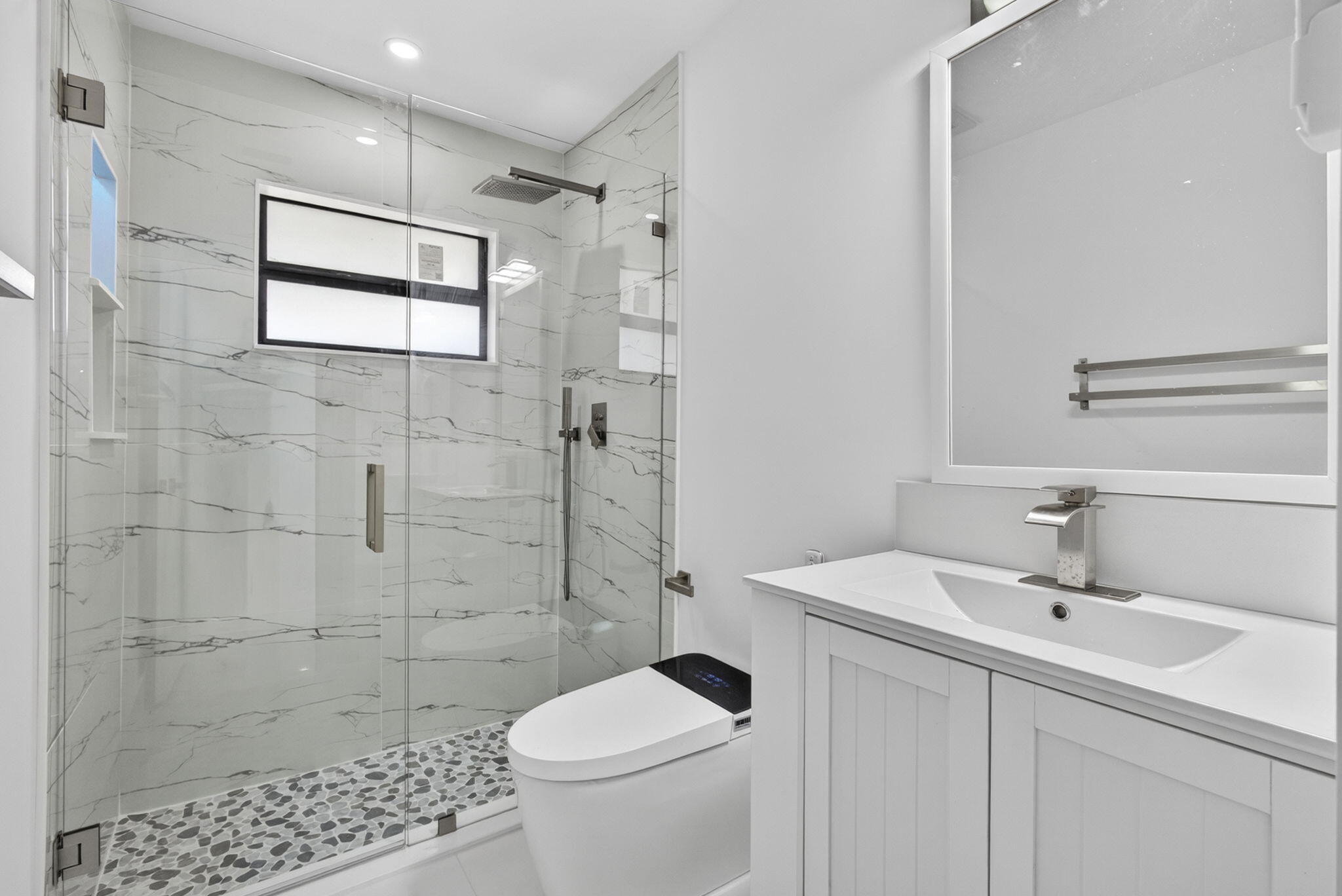 8111 W Lake Drive Property Photo 41