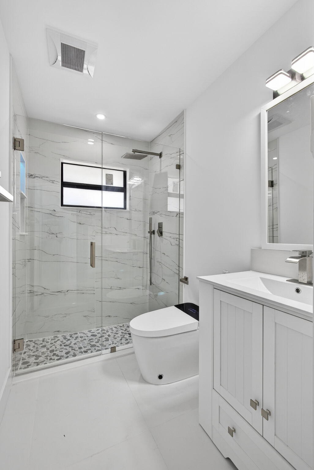 8111 W Lake Drive Property Photo 42
